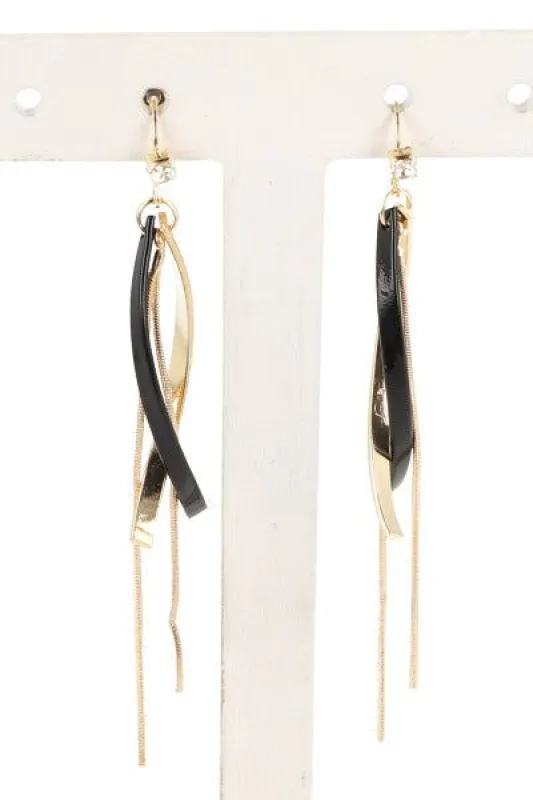 Aretes largos twist sold by Shasa