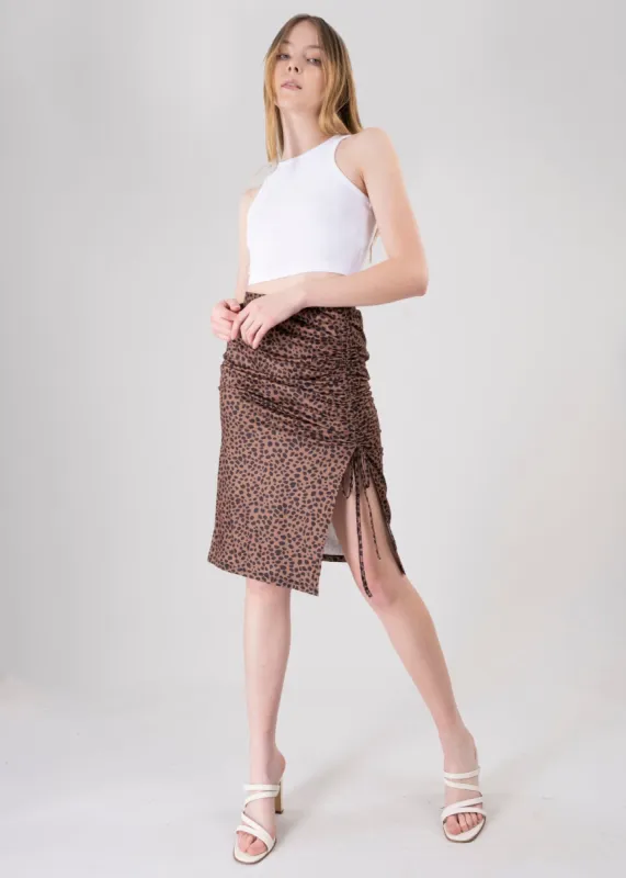 Falda midi animal print pierna abierta cinta sold by Shasa