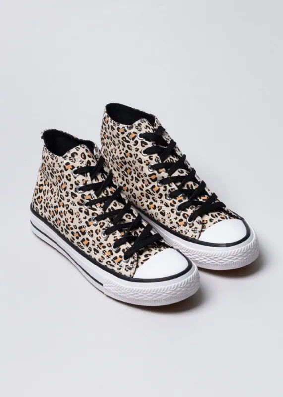Tenis botín canvas animal print sold by Shasa