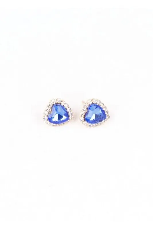 Aretes Studs Corazón Brillos sold by Shasa