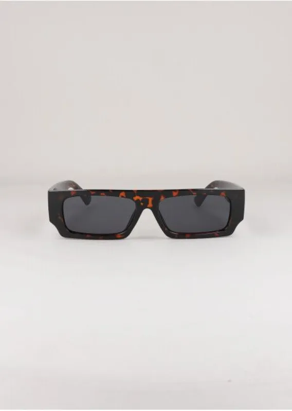 Lentes sol rectangulares carey sold by Shasa