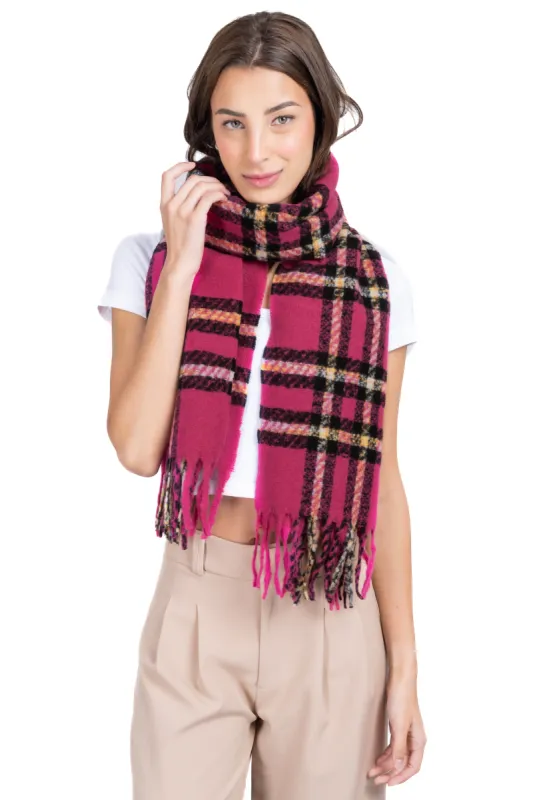 Bufanda diseño cuadros sold by Shasa