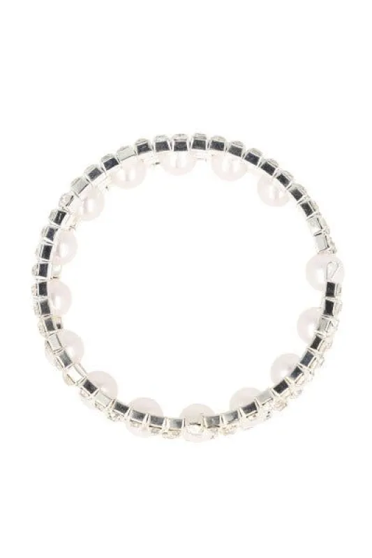Pulsera cuff perlas sold by Shasa