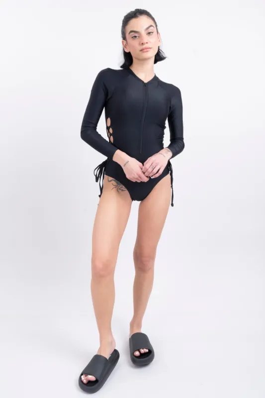 Traje de baño lace up sold by Shasa