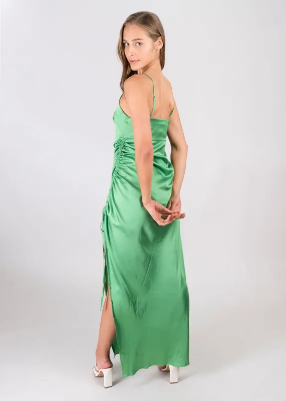 Vestido maxi satín fruncido jareta sold by Shasa