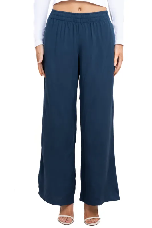 Pantalón Amplio Liso sold by Shasa