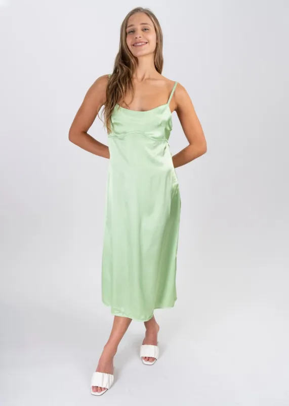 Vestido midi satinado sold by Shasa