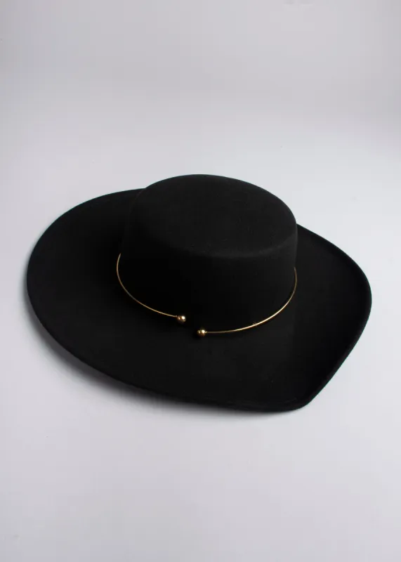 Sombrero floppy aro sold by Shasa