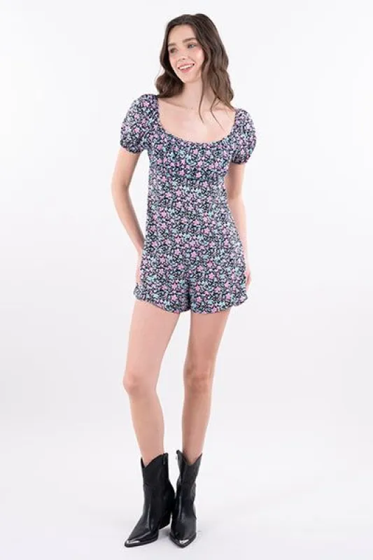 Romper flores espalda abierta sold by Shasa