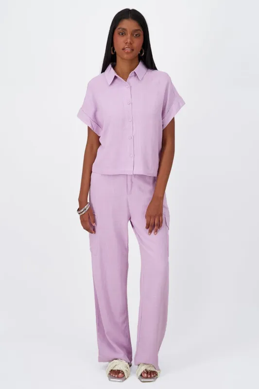 Pantalon Lino Detalle Bolsas Cargo sold by Shasa