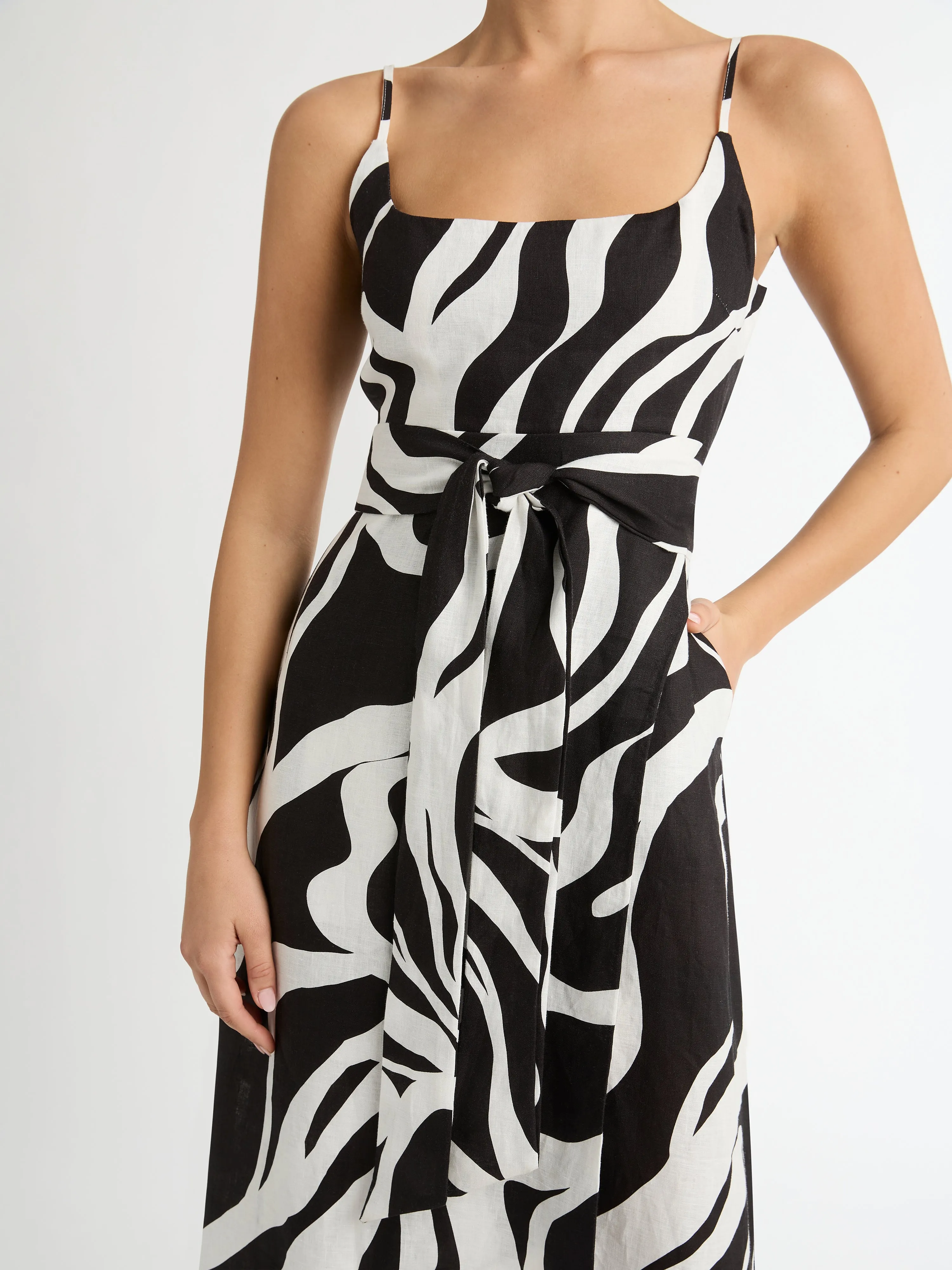 INTUITION LINEN MAXI DRESS sold by Sheike product image thumbnail 2