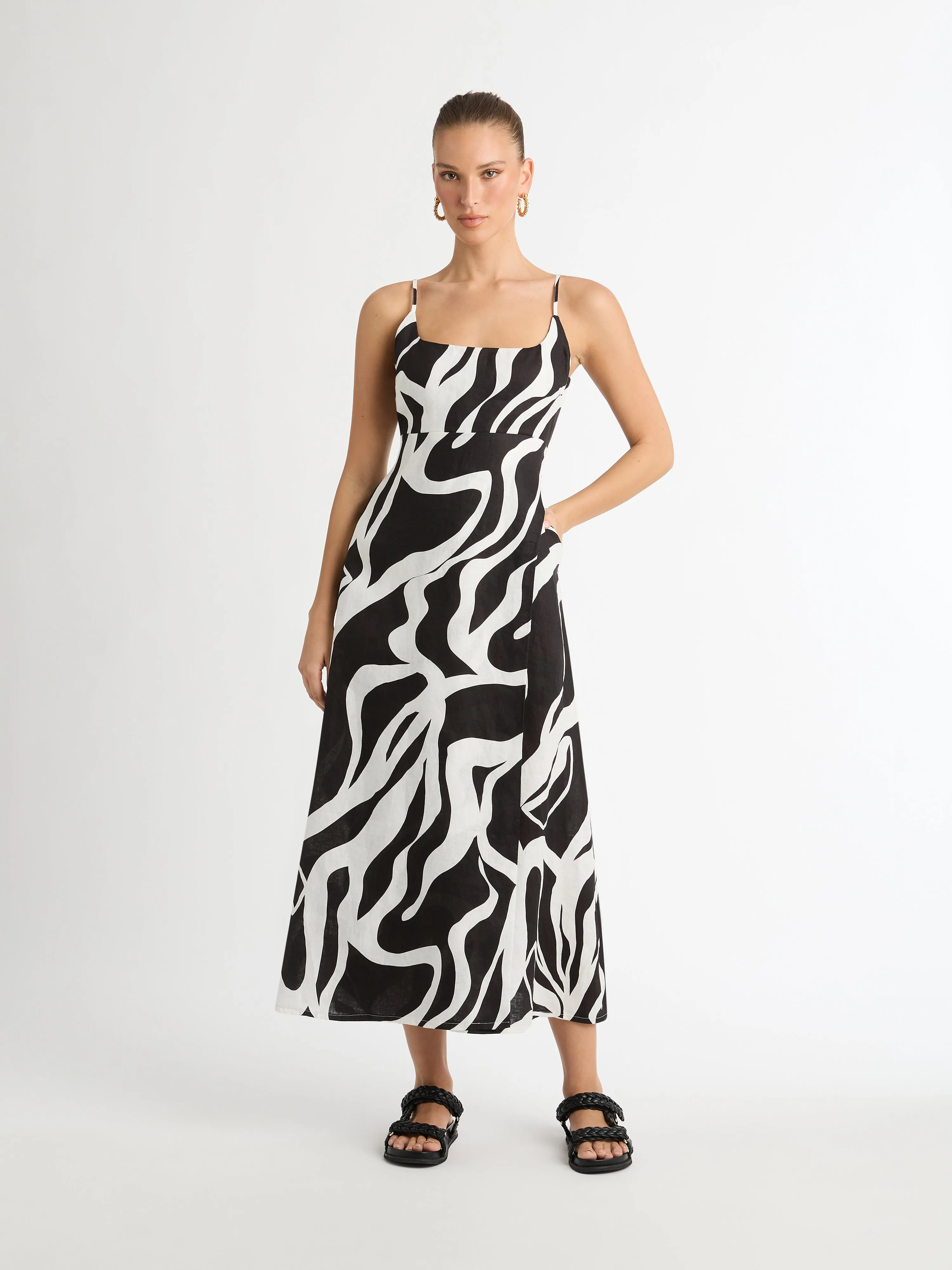 INTUITION LINEN MAXI DRESS sold by Sheike