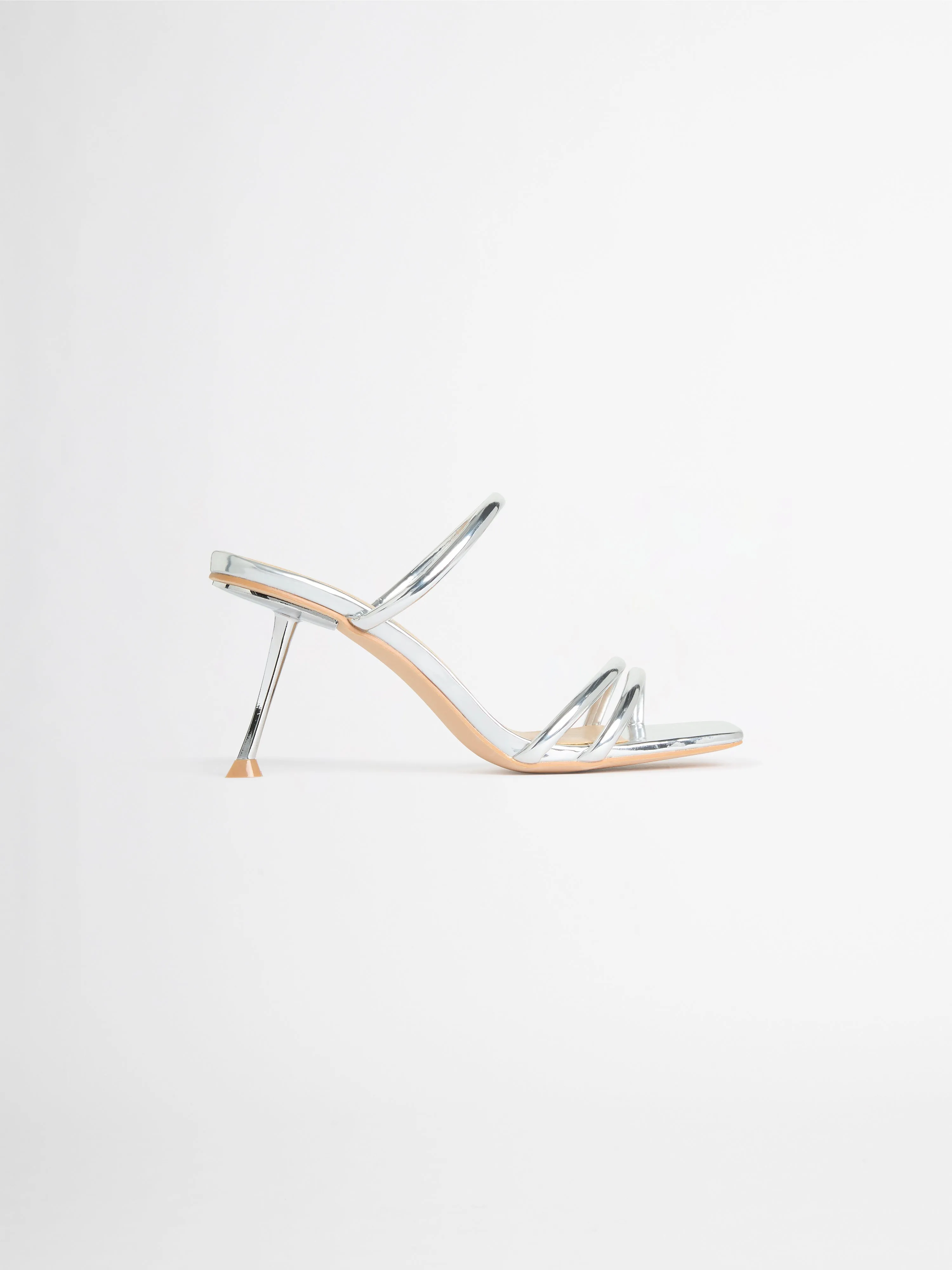 KIANA HEEL sold by Sheike product image thumbnail 3