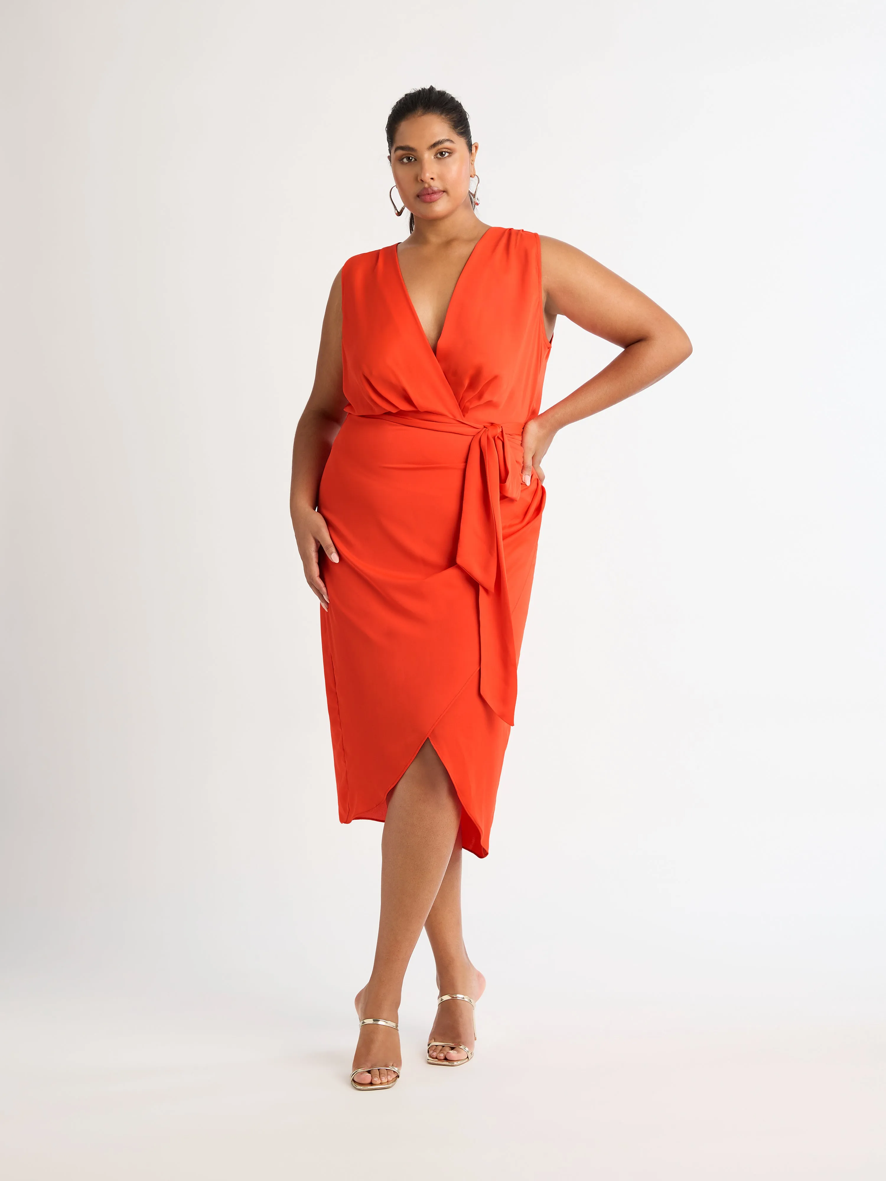 SASKIA MIDI DRESS sold by Sheike product image thumbnail 3