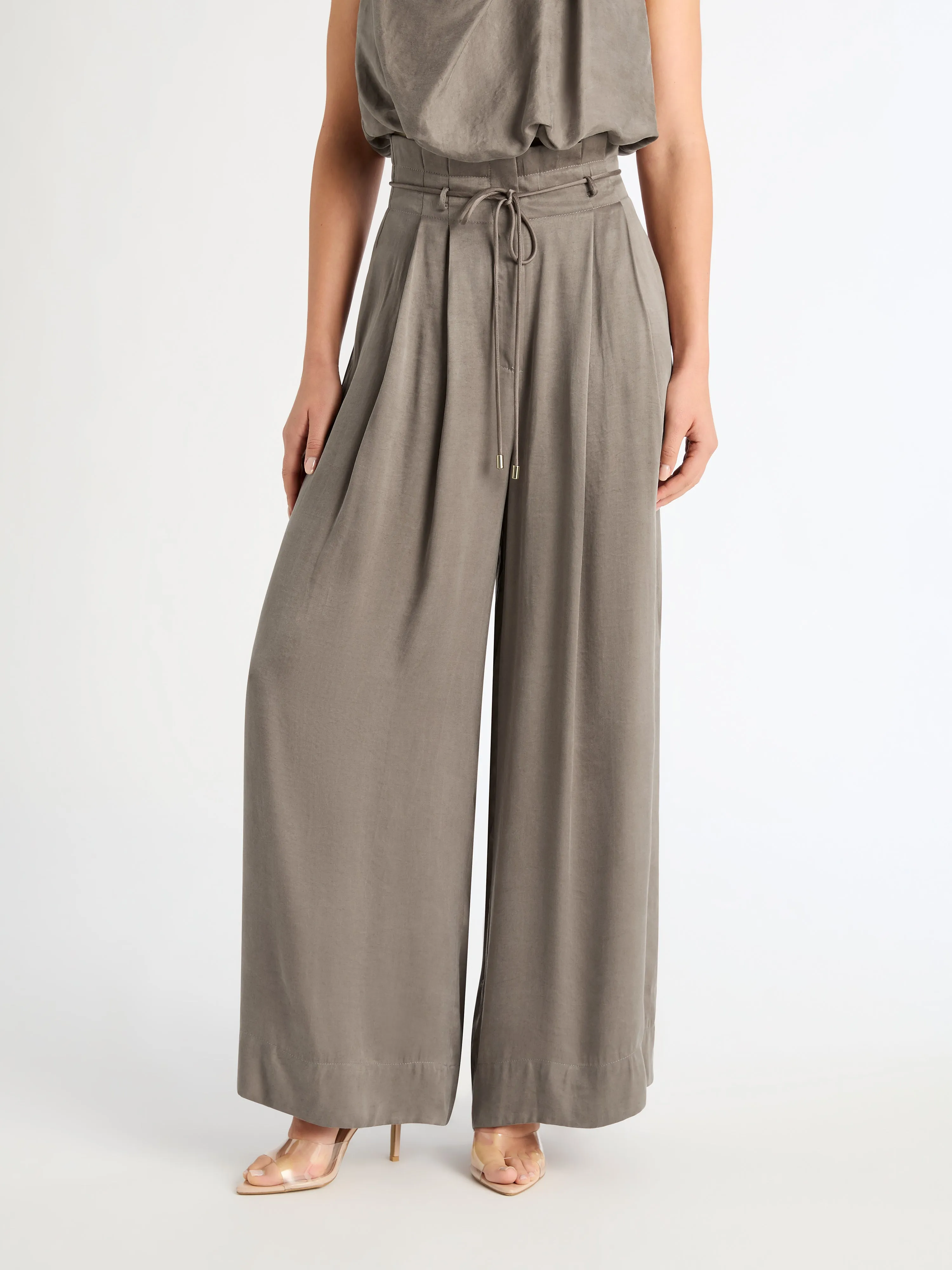 SOFIA PANT sold by Sheike