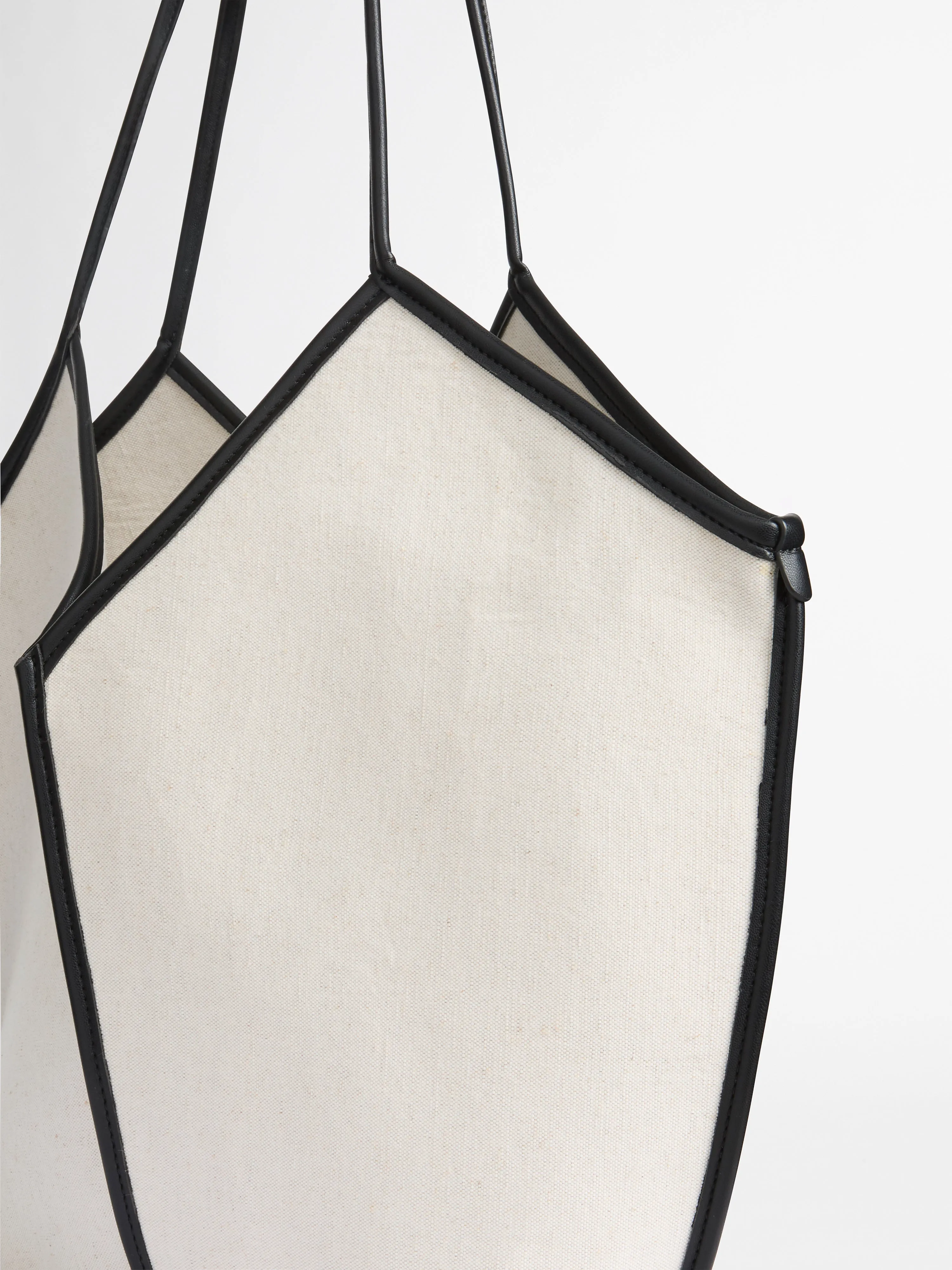 VERONA TOTE BAG sold by Sheike product image thumbnail 2