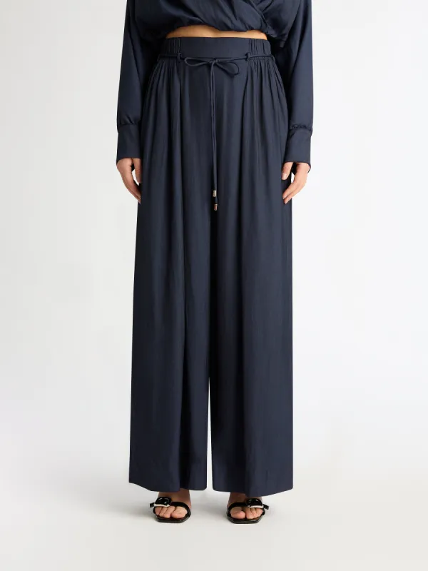 AURA PANT sold by Sheike