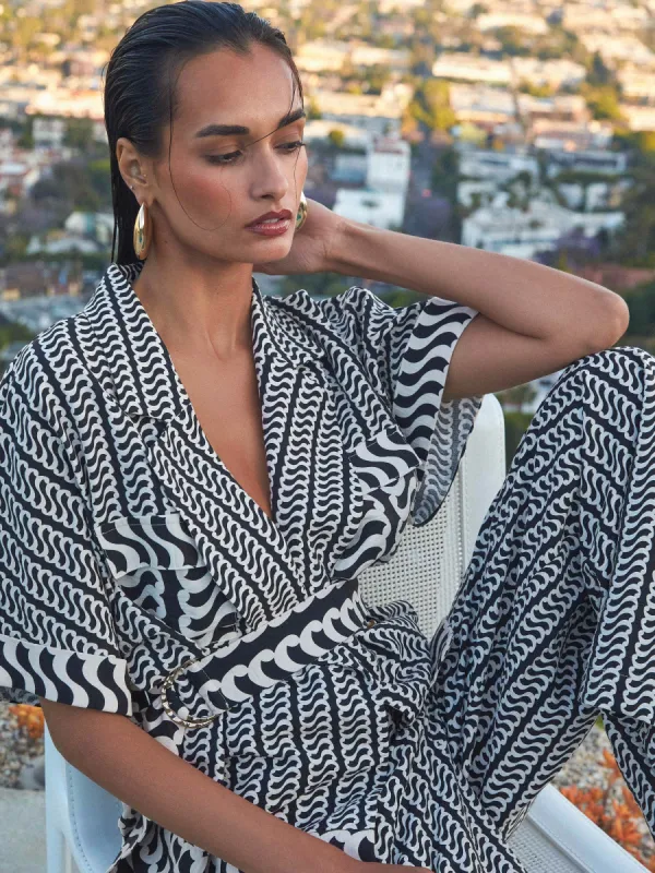 ESSIE TOP sold by Sheike