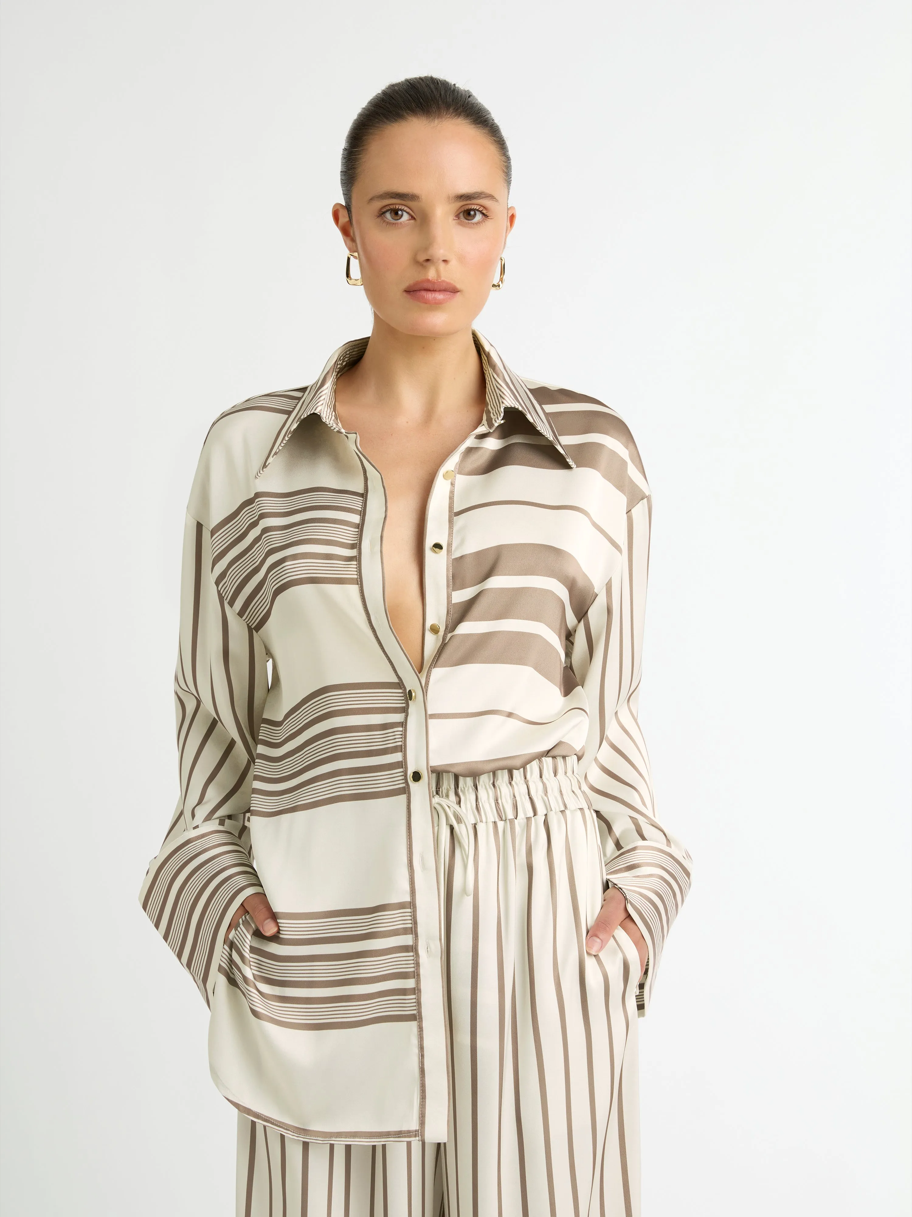 売れ筋商品|||リーバイス カットソー トップス レディース Women's Classic Fit Button-Front Shirt Mia Stripe Egret Linen Linen blend striped shirt | Alcott | Women's Shirts and Blouse