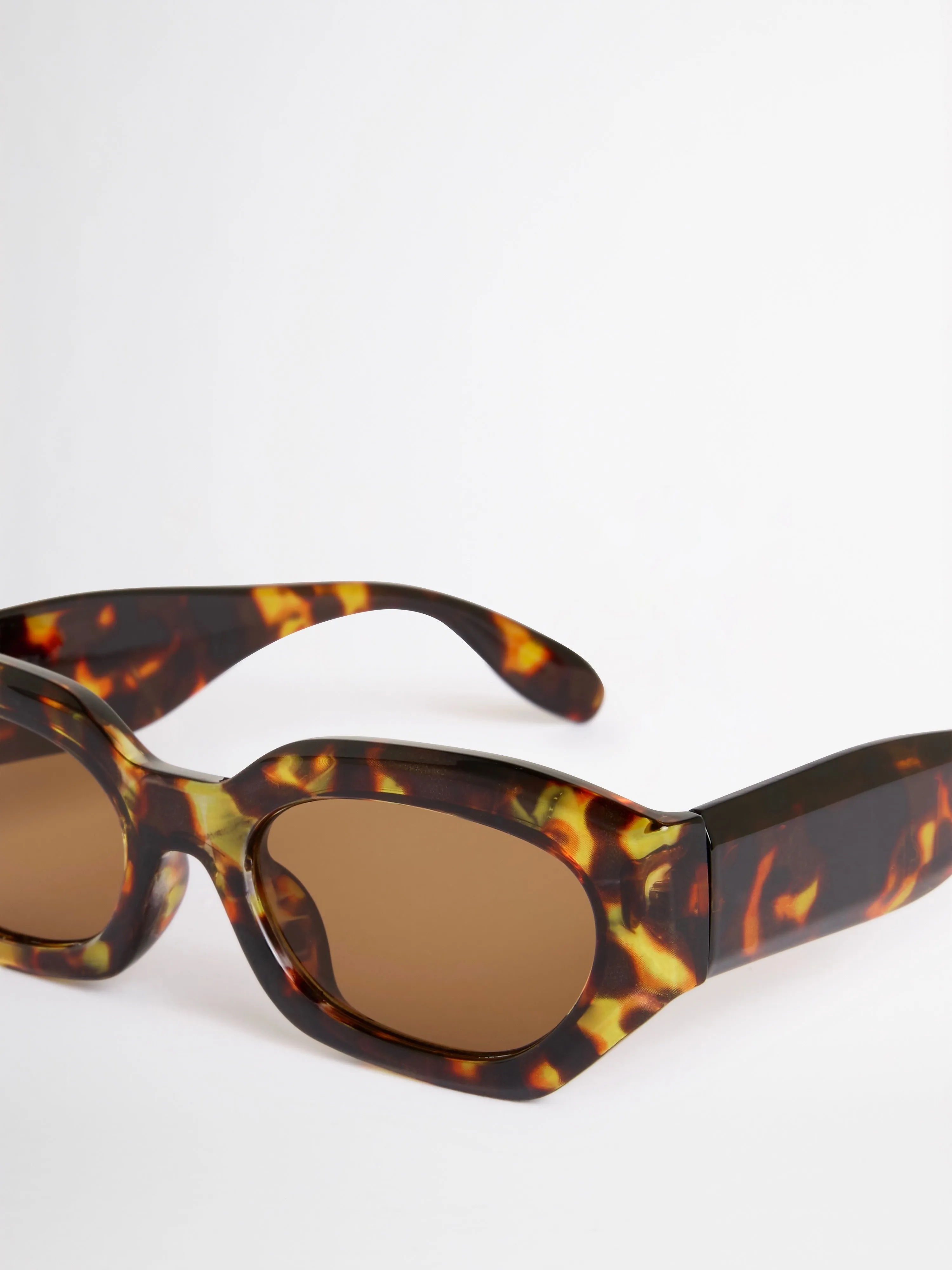 SAVANNAH SUNGLASSES sold by Sheike product image thumbnail 2