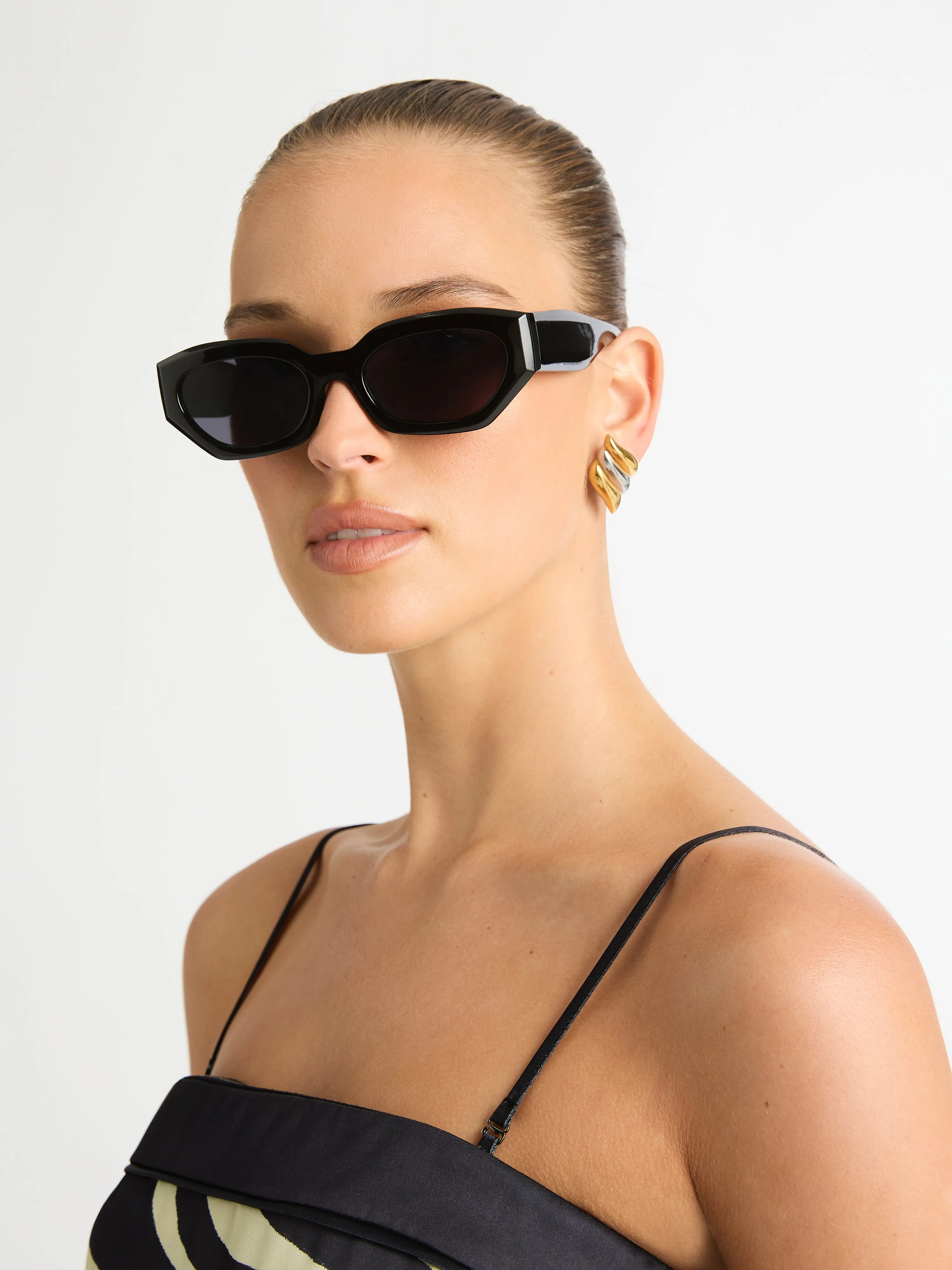 CATALINA SUNGLASSES sold by Sheike product image thumbnail 2