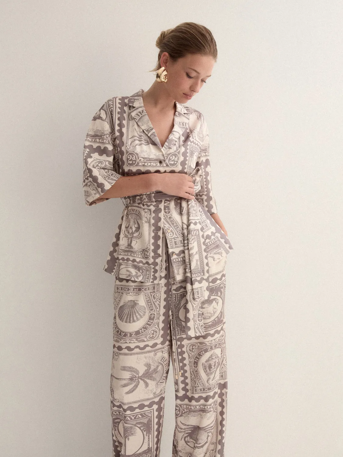 BERMUDA POST SHIRT sold by Sheike