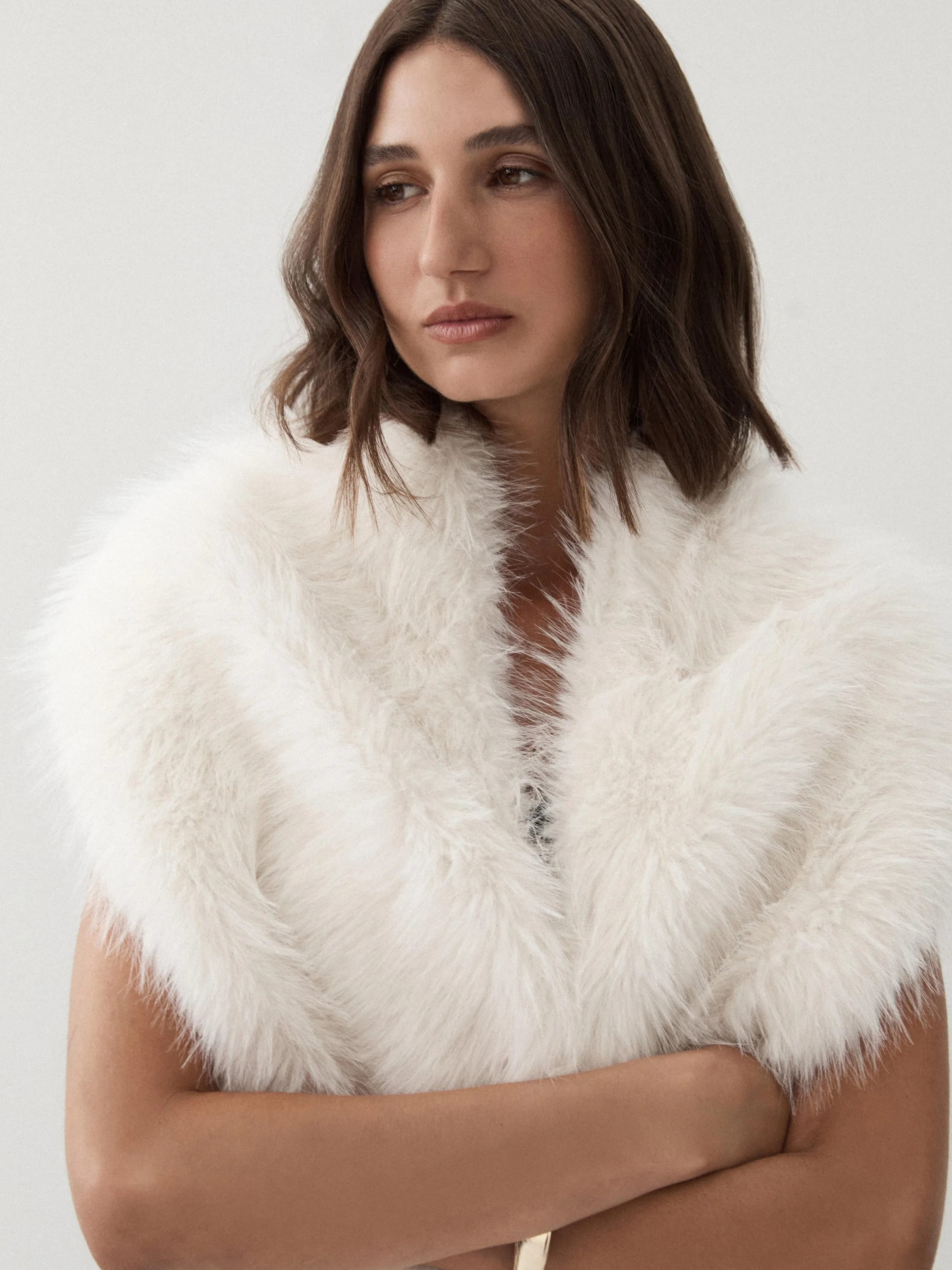 GABRIELLE SHAWL sold by Sheike