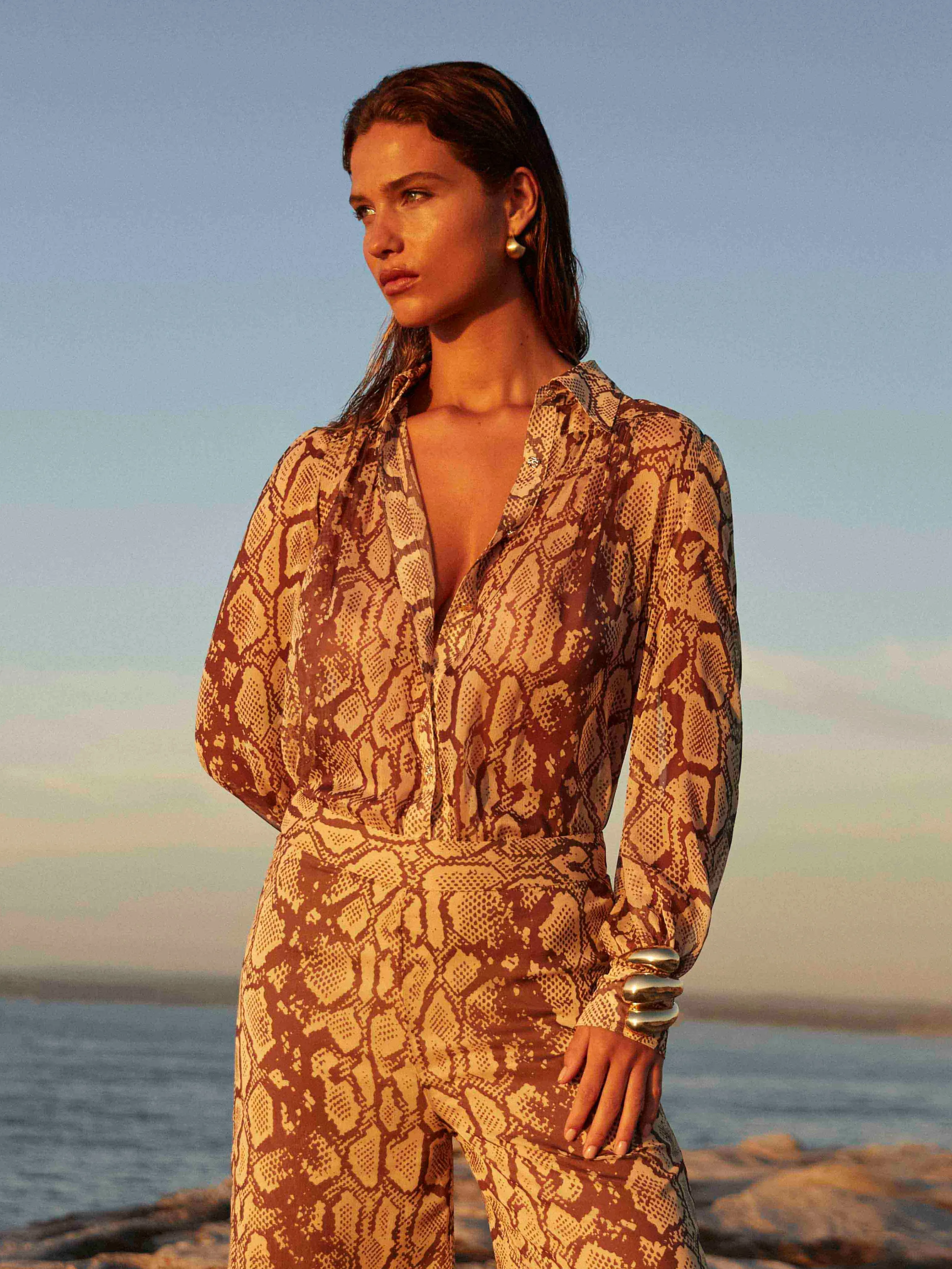 DAPHNE SHIRT sold by Sheike