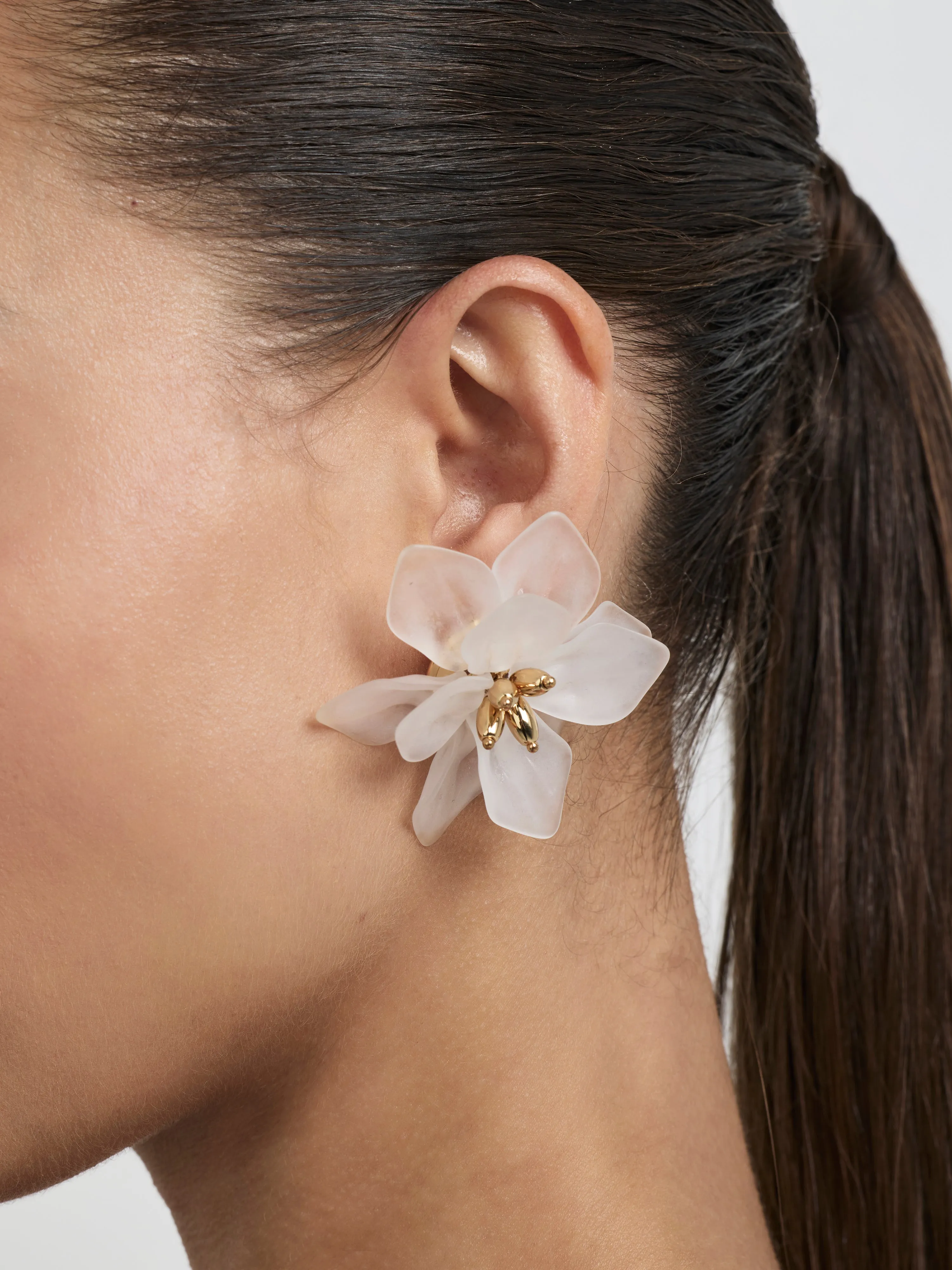 ALICA EARRING sold by Sheike