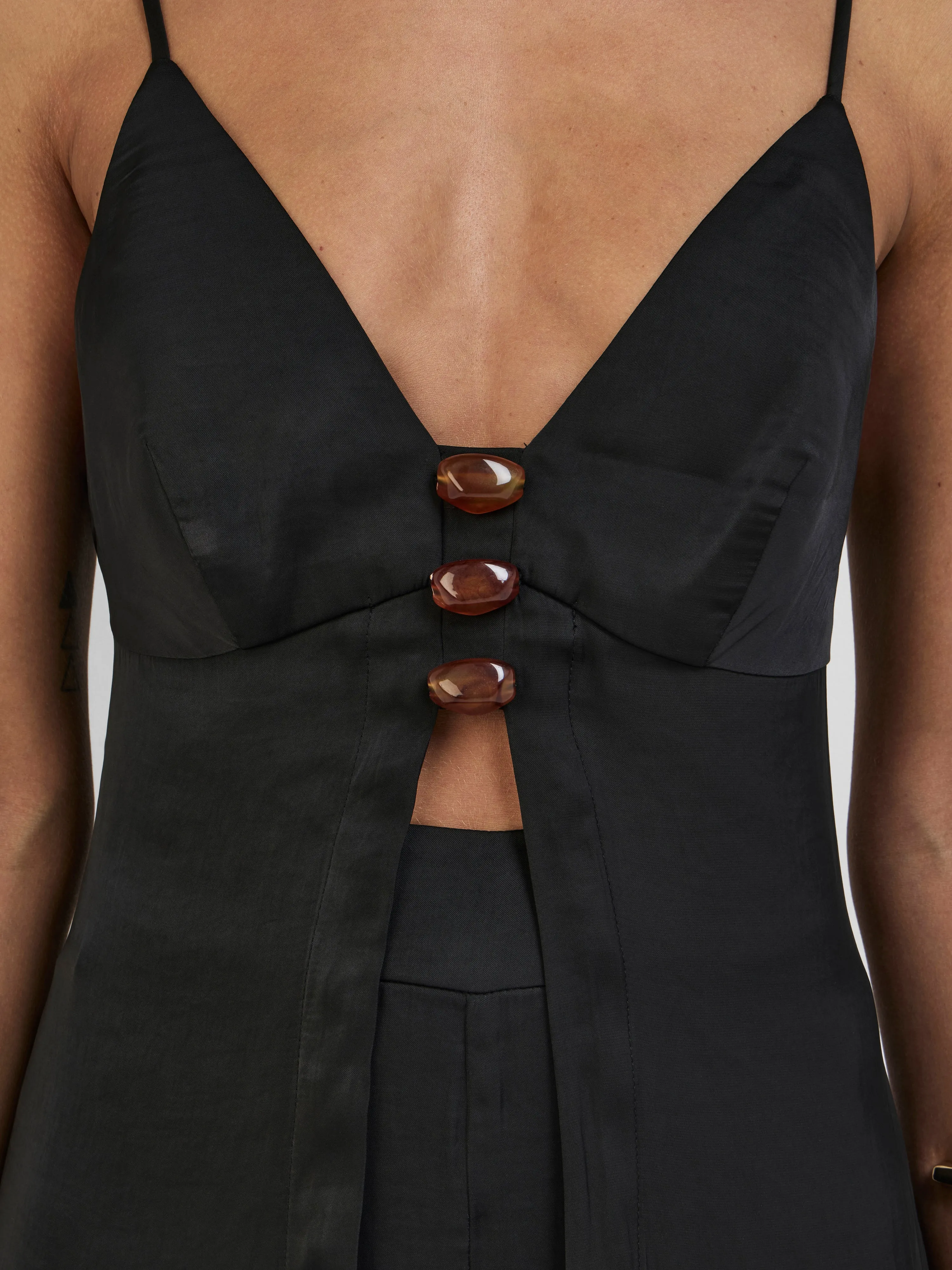 ISSY LONG-LINE TOP sold by Sheike product image thumbnail 5