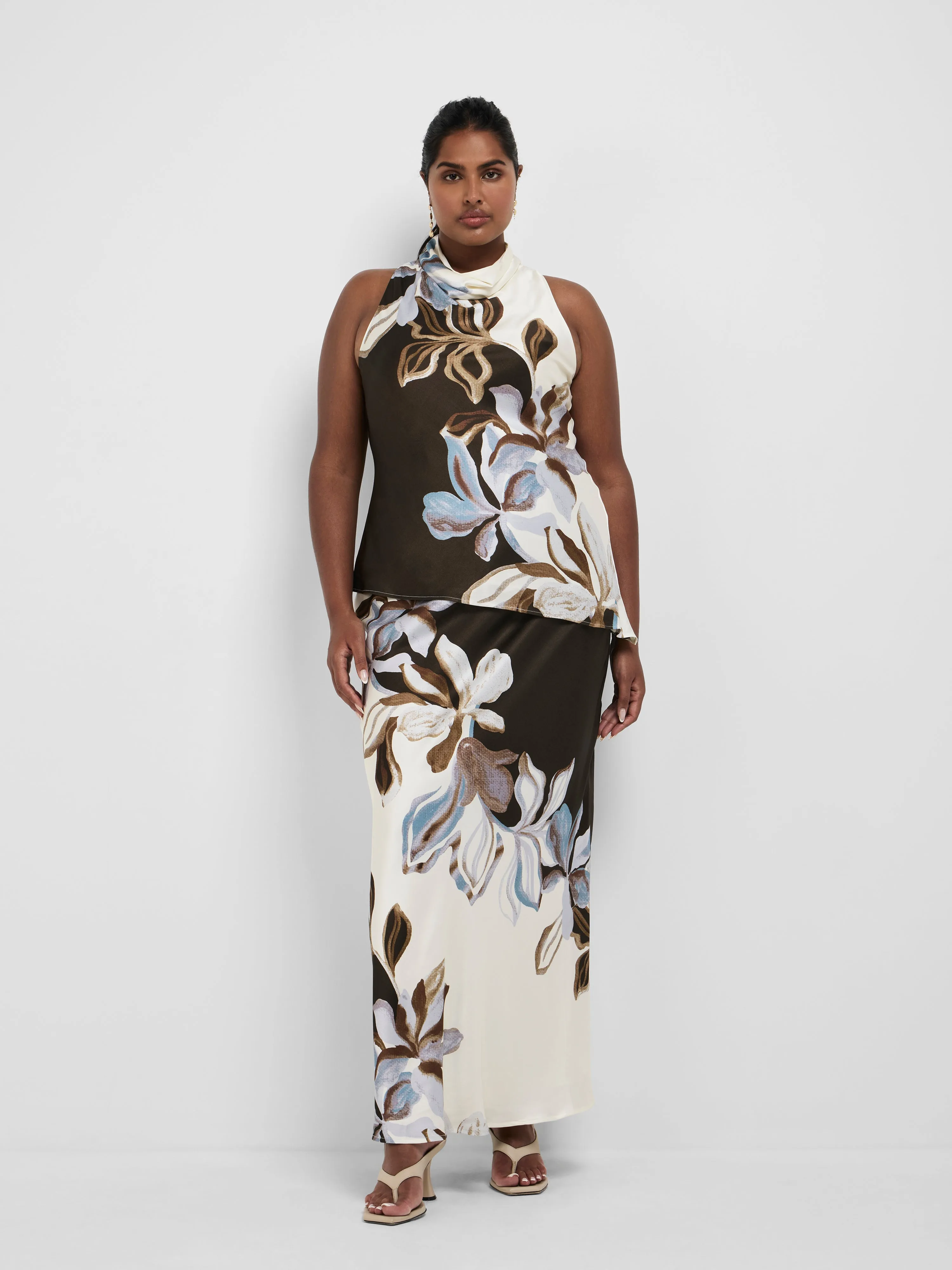 FIORA MAXI SKIRT sold by Sheike product image thumbnail 3