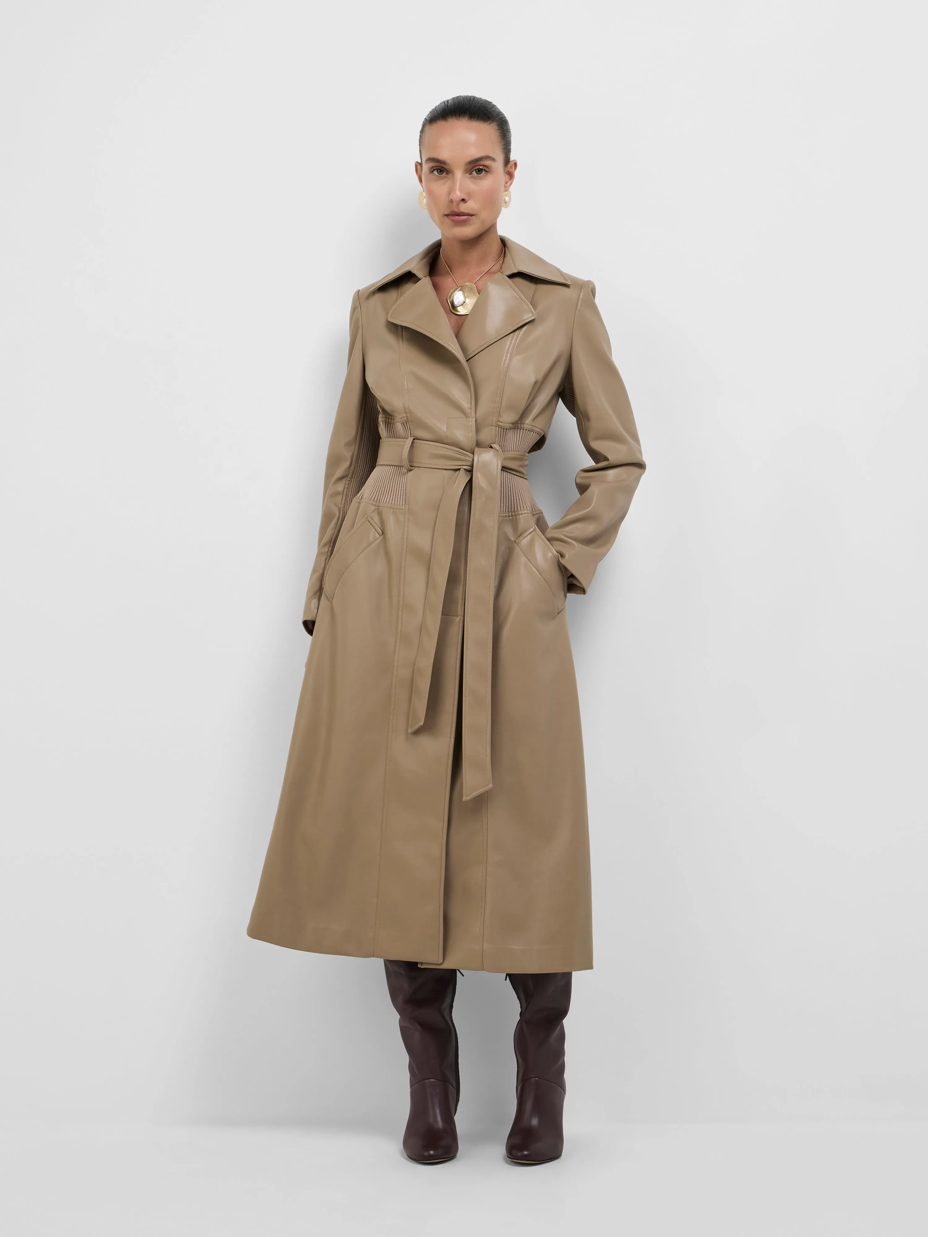 GIANNI TRENCH sold by Sheike
