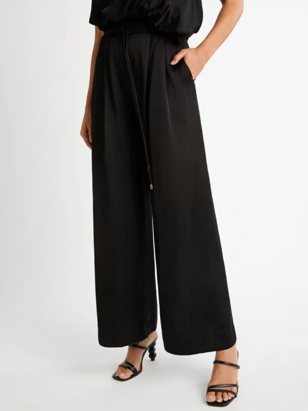 GRACIE PANT sold by Sheike