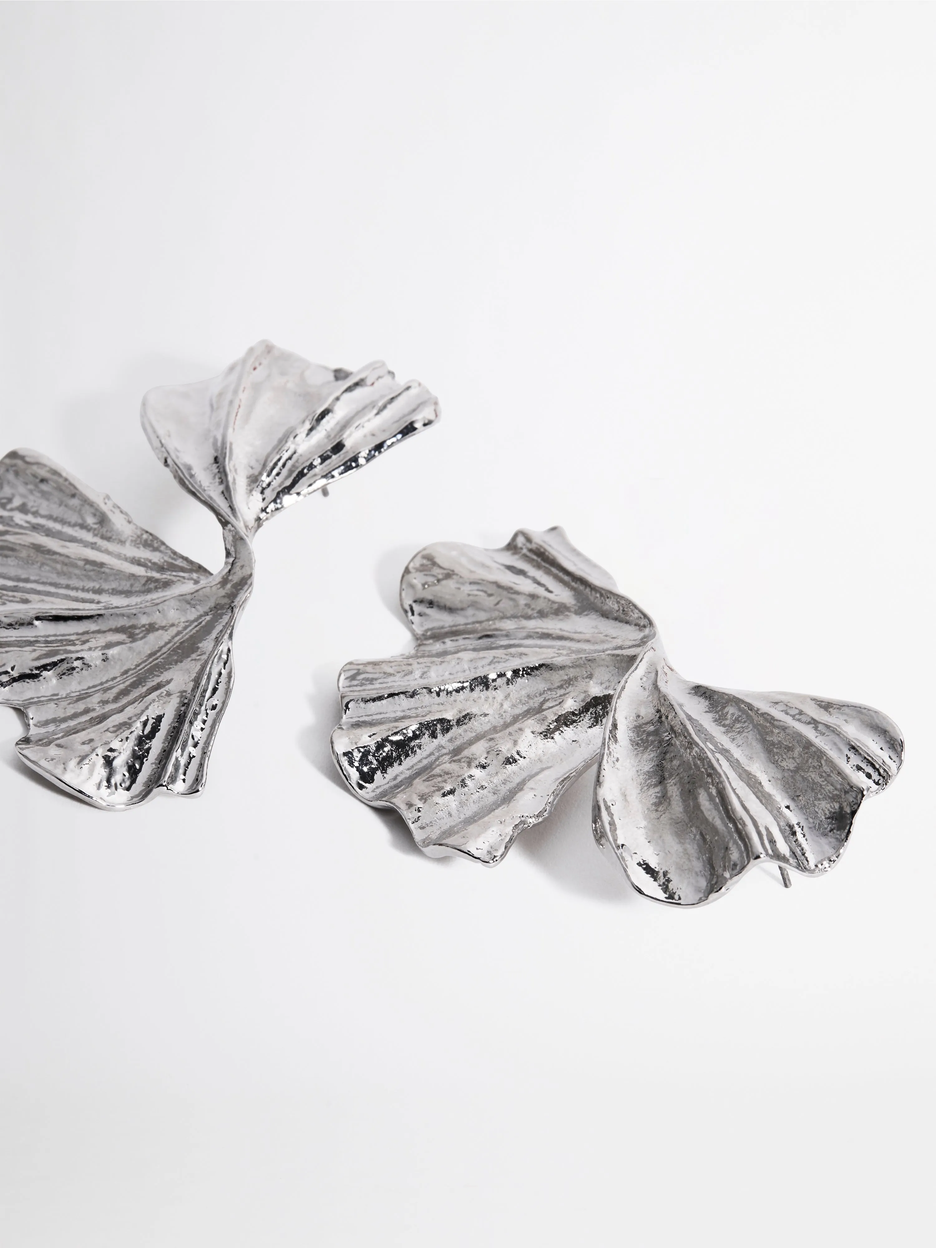 FANFARE EARRINGS sold by Sheike product image thumbnail 2