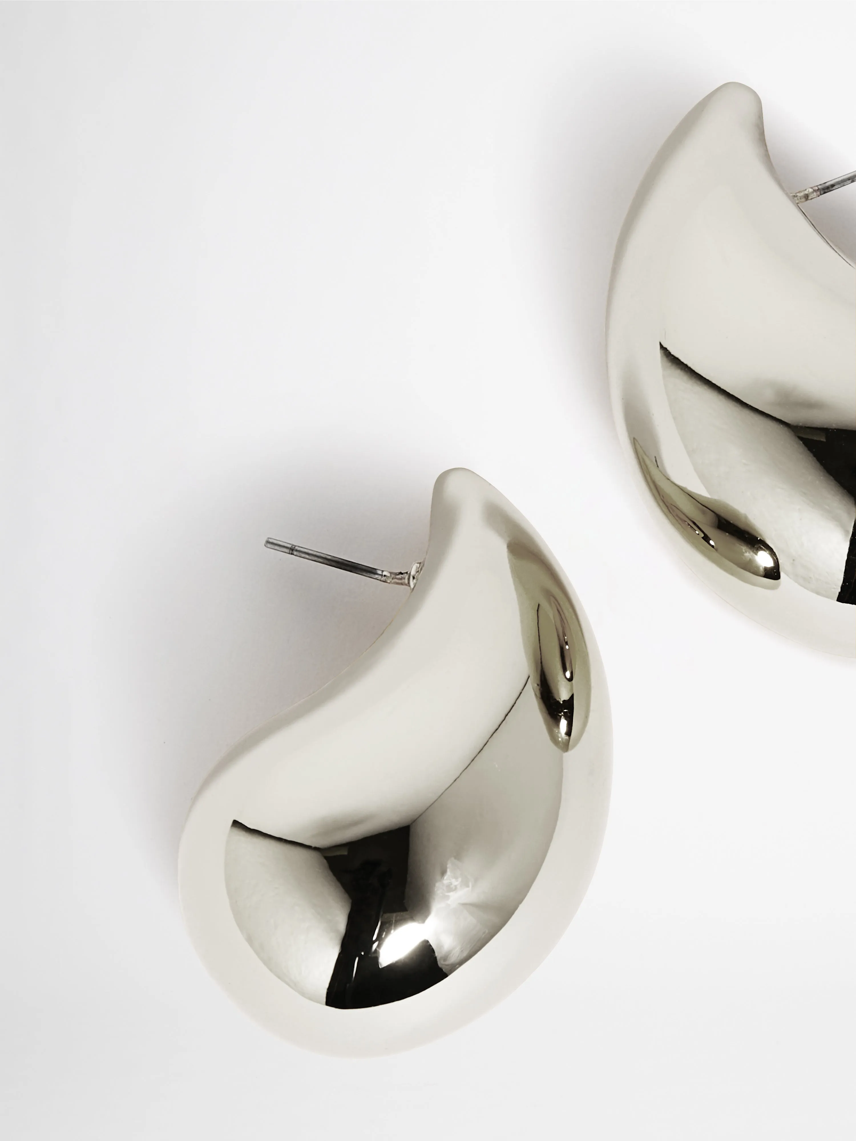 MANHATTAN EARRINGS sold by Sheike product image thumbnail 2