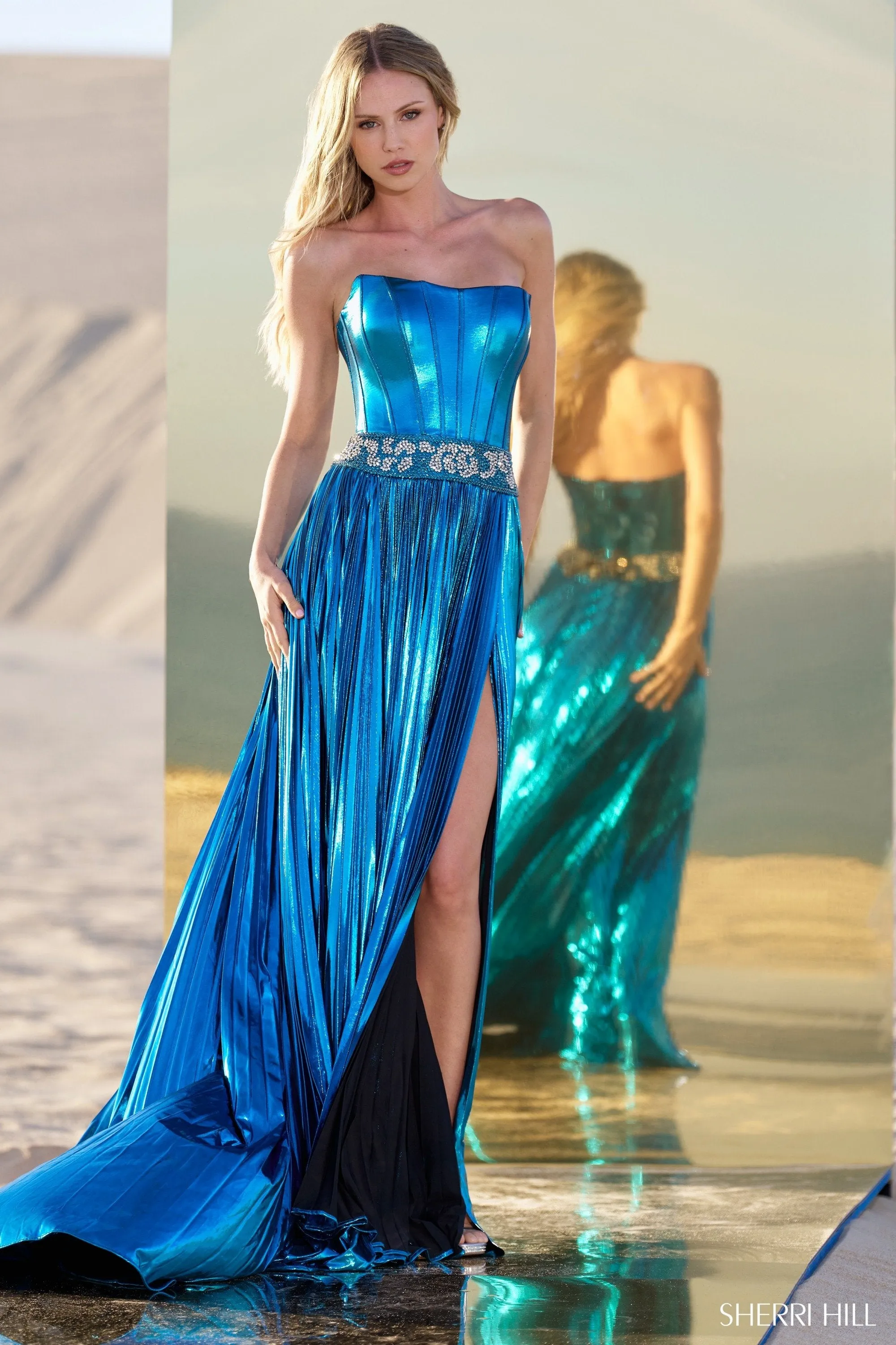 56522 sold by Sherri Hill product image thumbnail 2