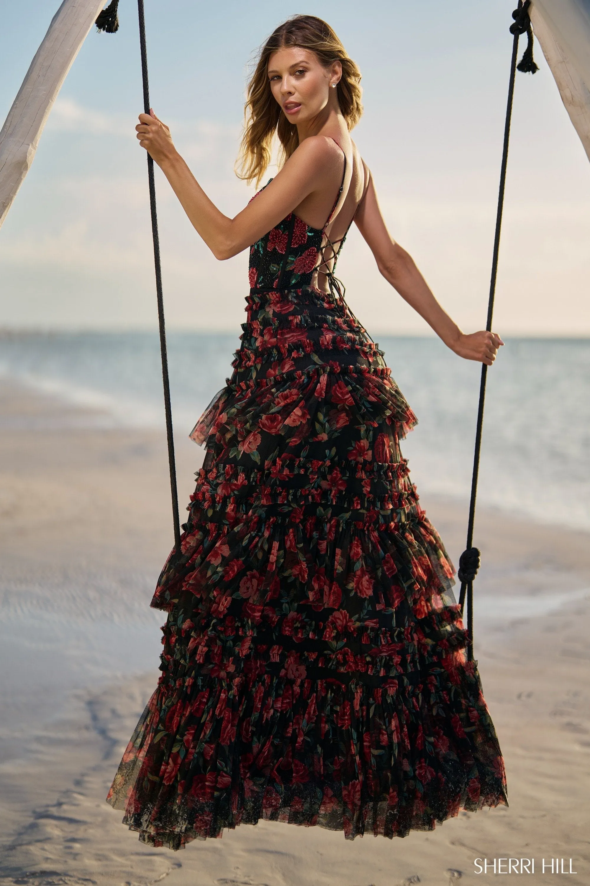 56111 sold by Sherri Hill product image thumbnail 3