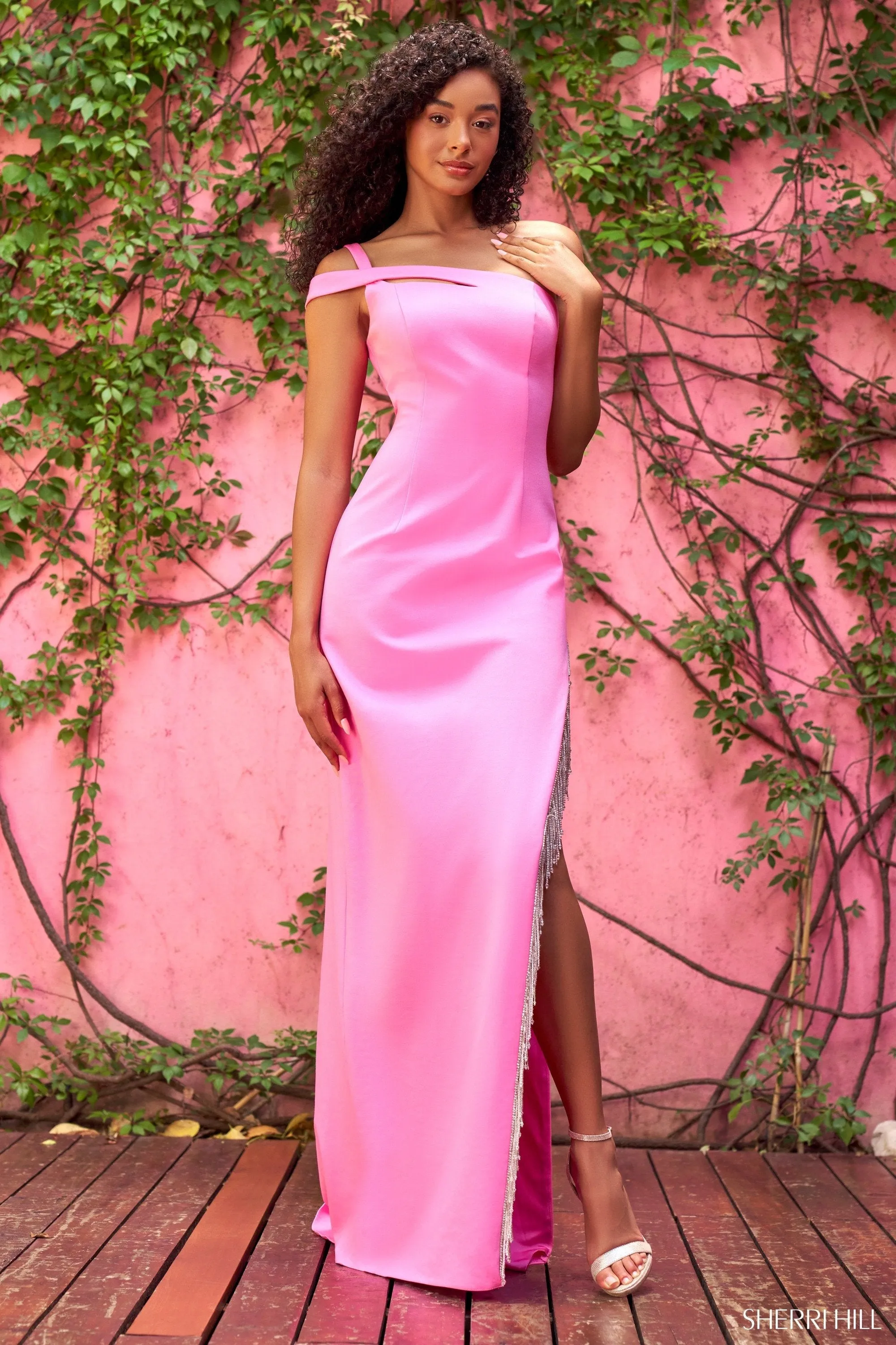 54981 sold by Sherri Hill product image thumbnail 2