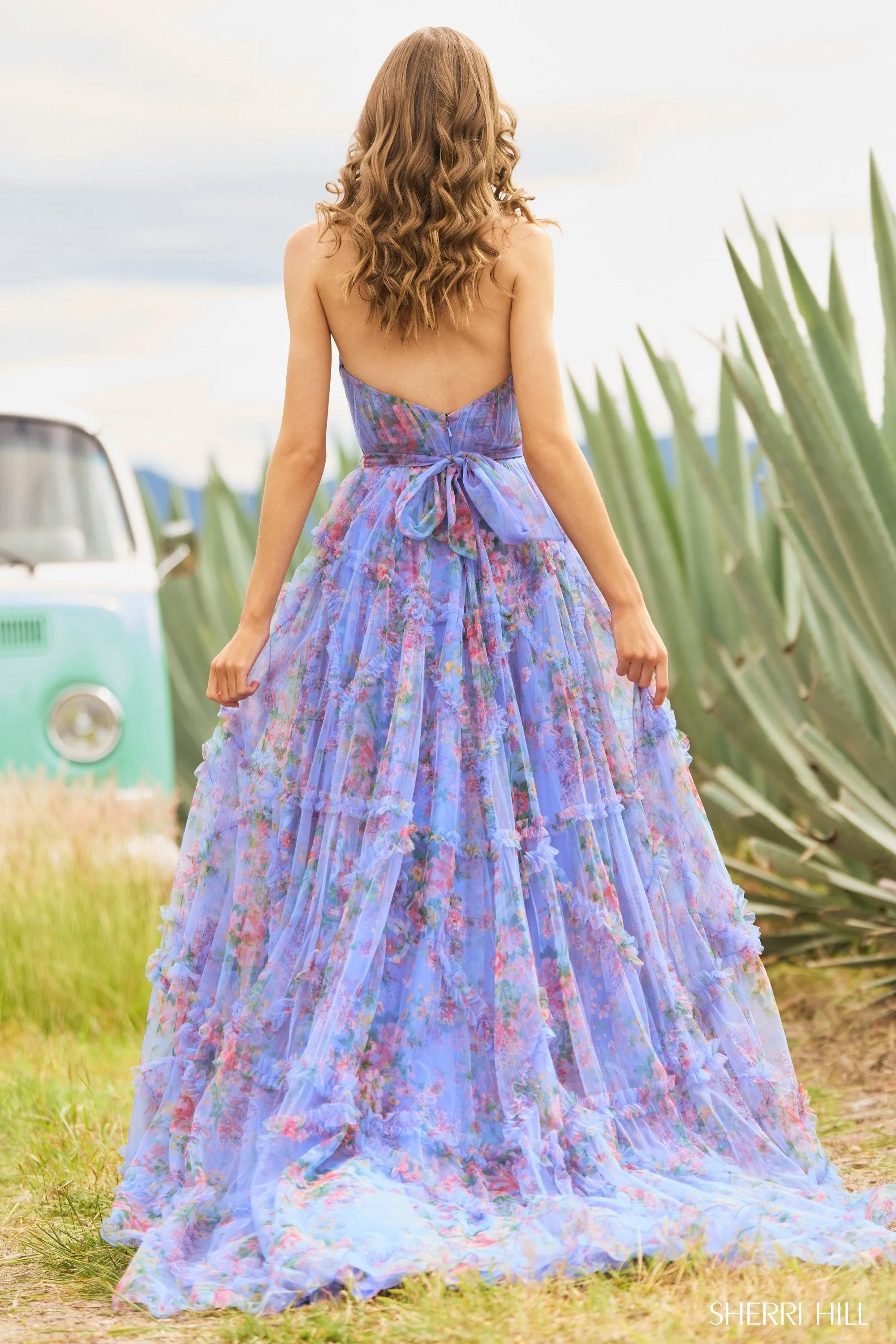 55620 sold by Sherri Hill product image thumbnail 4