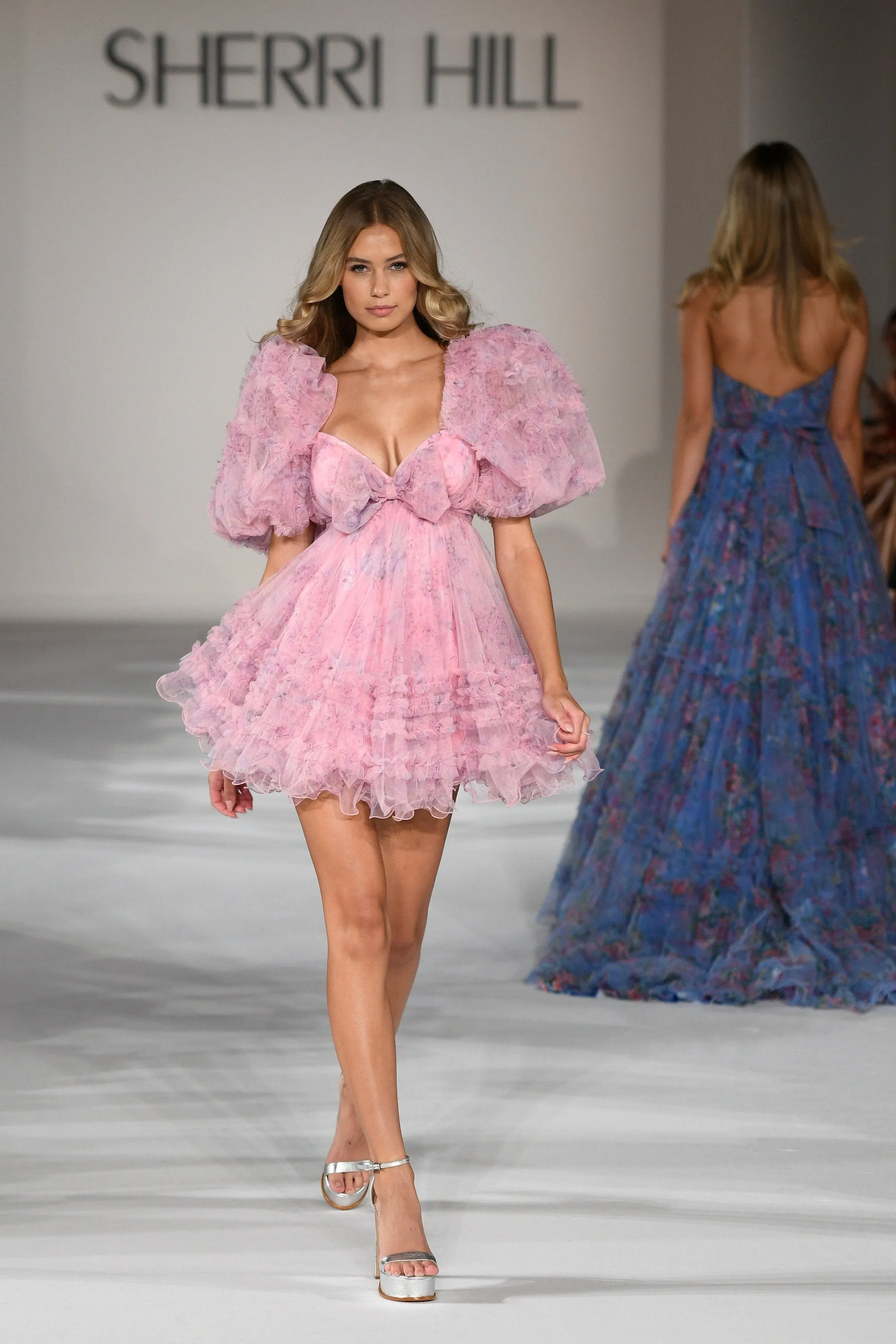 55621 sold by Sherri Hill product image thumbnail 2