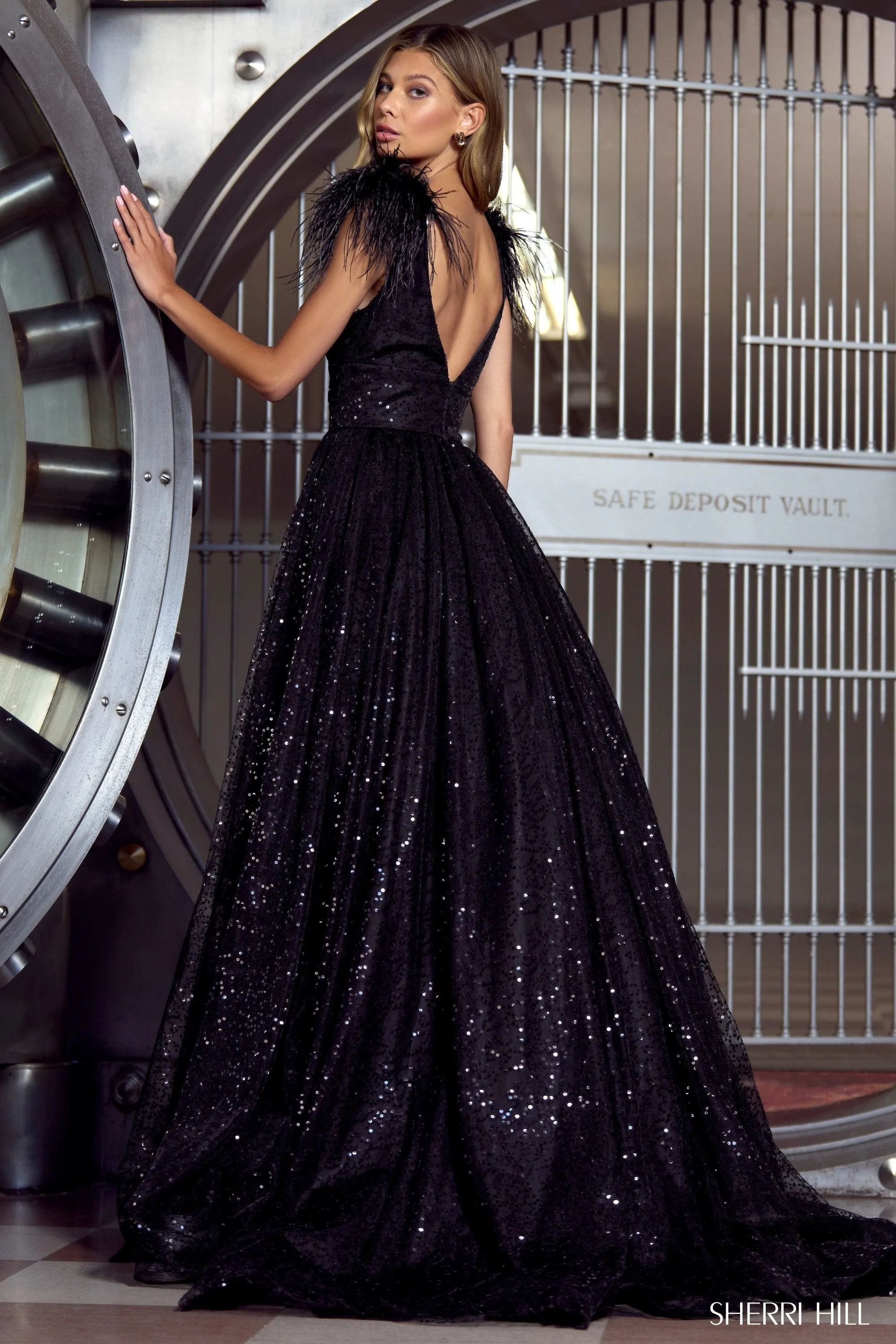 55249 sold by Sherri Hill product image thumbnail 3