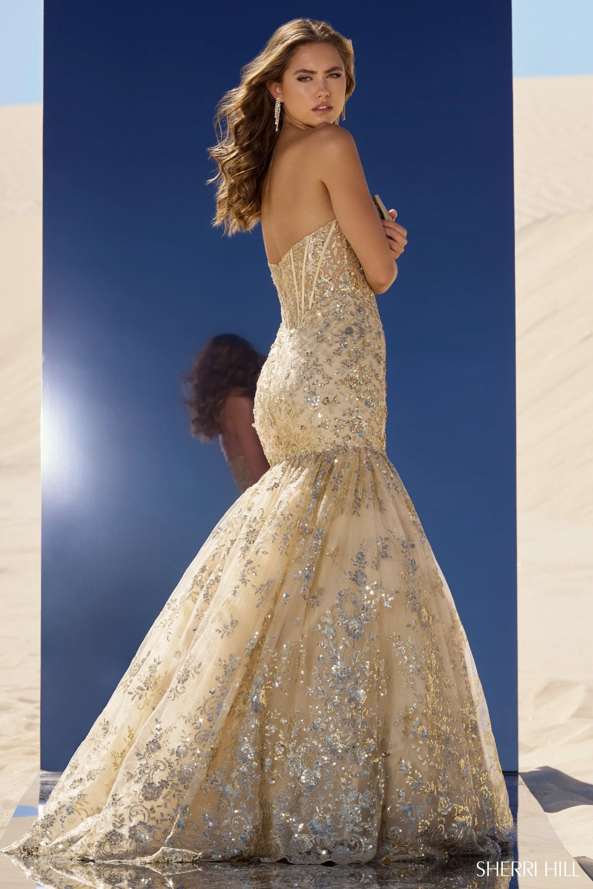 56775 sold by Sherri Hill product image thumbnail 3