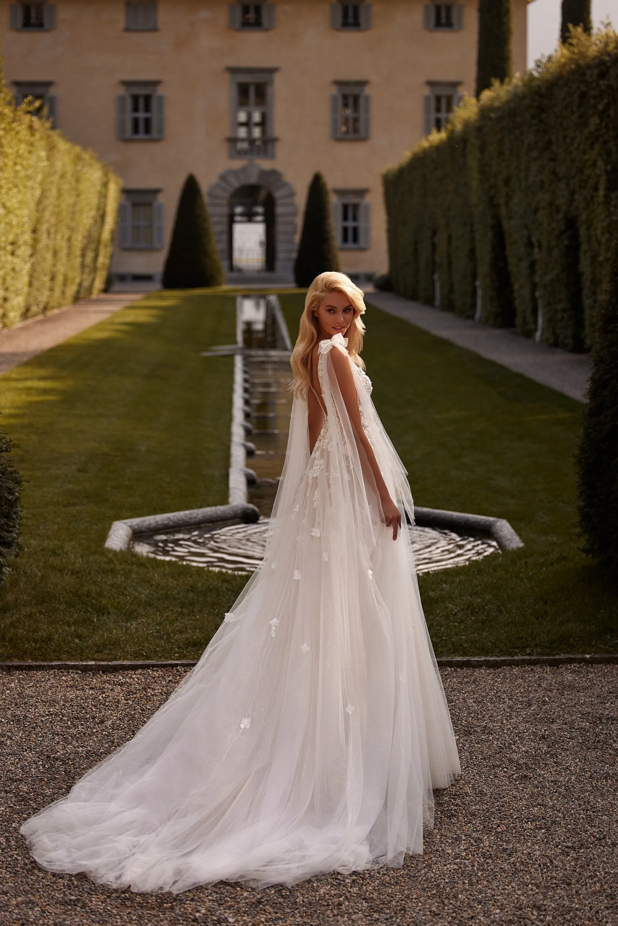 81139 sold by Sherri Hill product image thumbnail 4