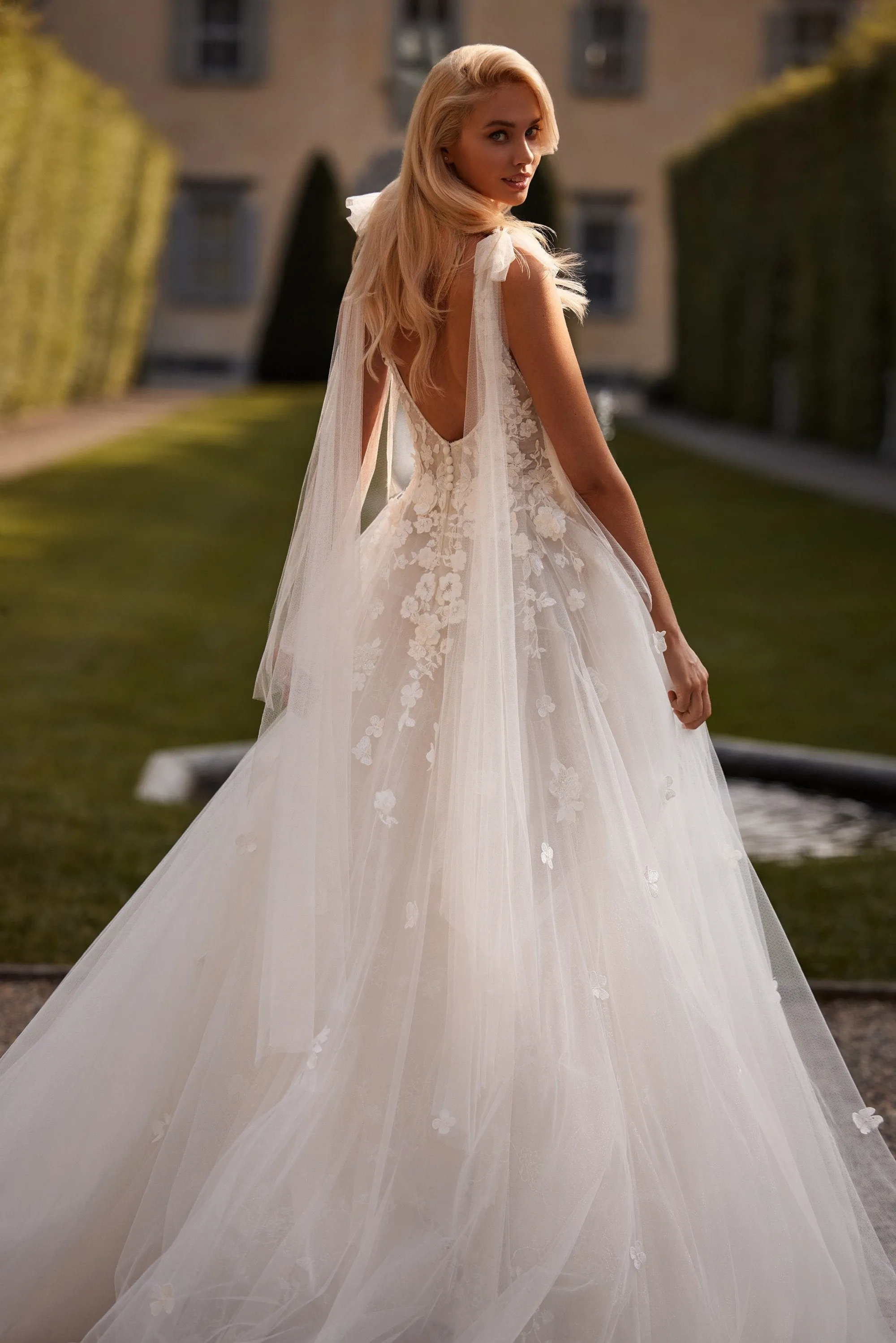 81139 sold by Sherri Hill product image thumbnail 3