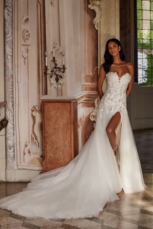 81120 sold by Sherri Hill