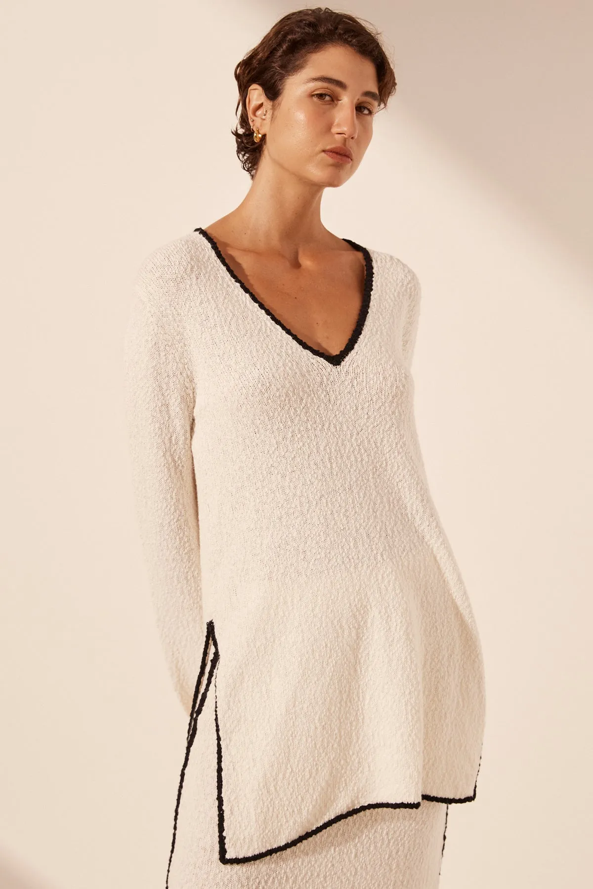 LENA PLUNGED LONG SLEEVE TOP - IVORY/BLACK sold by Shona Joy product image thumbnail 2