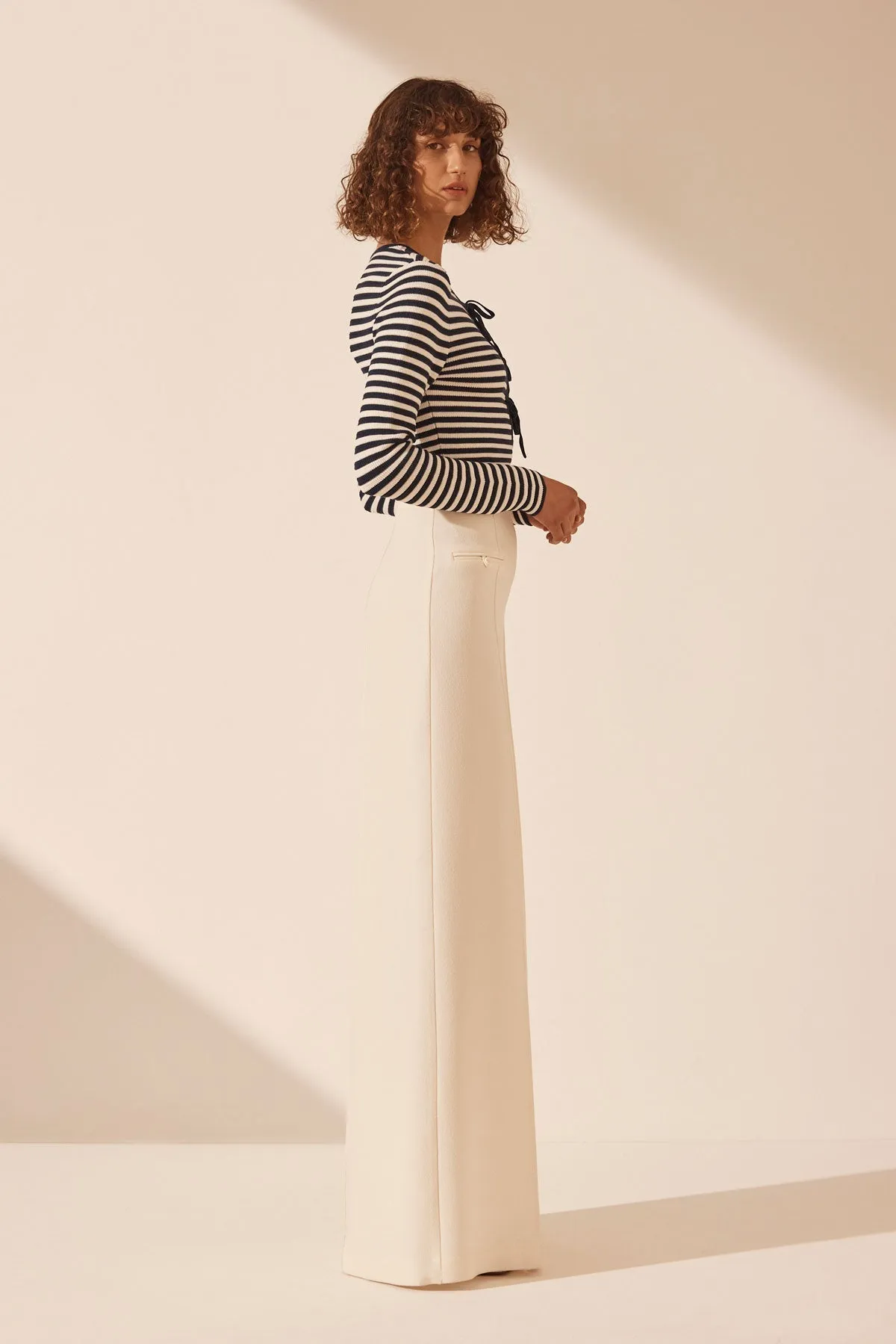 OCEANE LONG SLEEVE KEYHOLE TOP sold by Shona Joy product image thumbnail 4