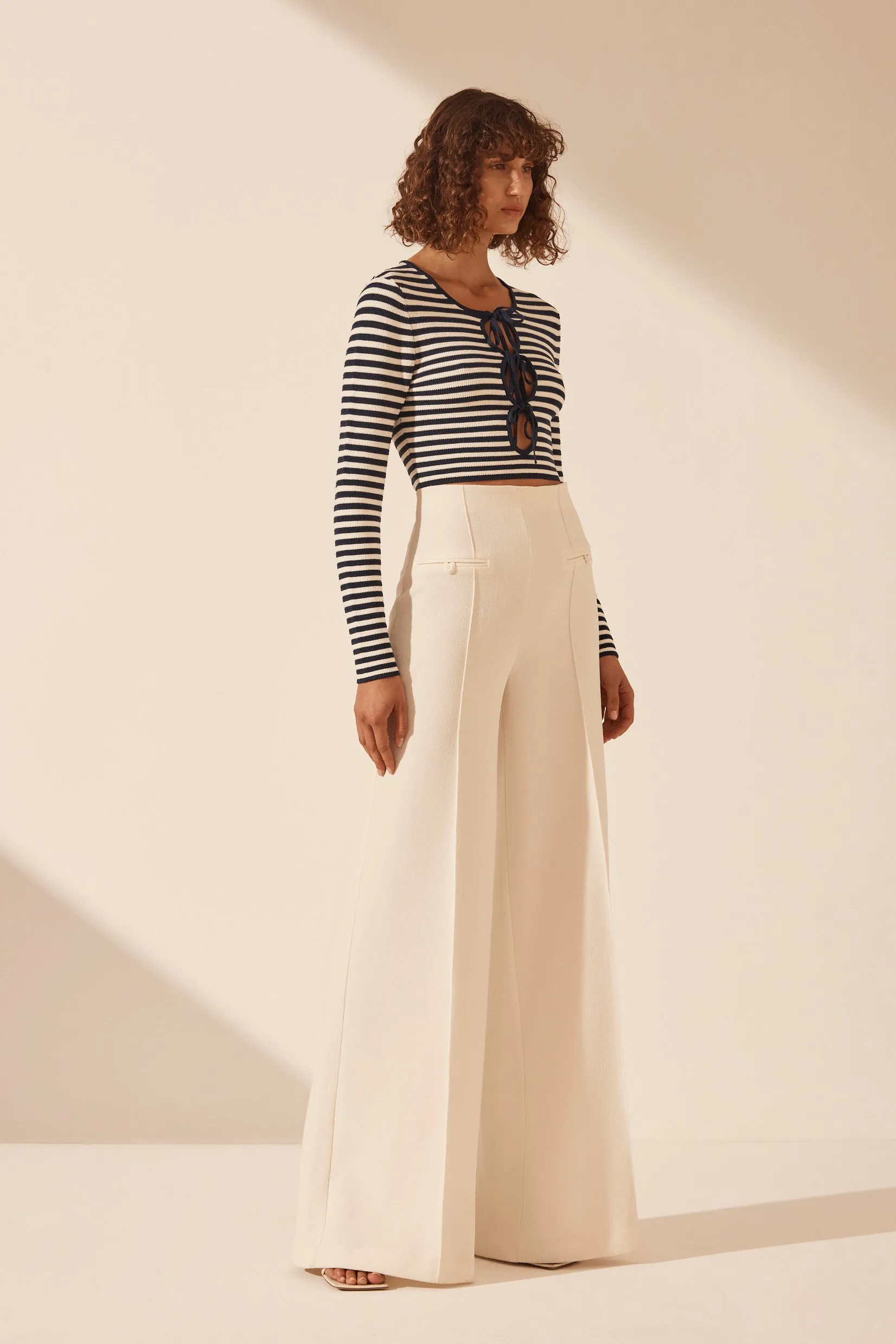 OCEANE LONG SLEEVE KEYHOLE TOP sold by Shona Joy product image thumbnail 3