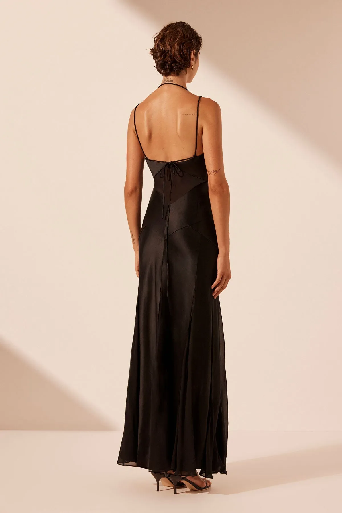 MORAYA PLUNGED GODET MAXI DRESS - BLACK sold by Shona Joy product image thumbnail 4