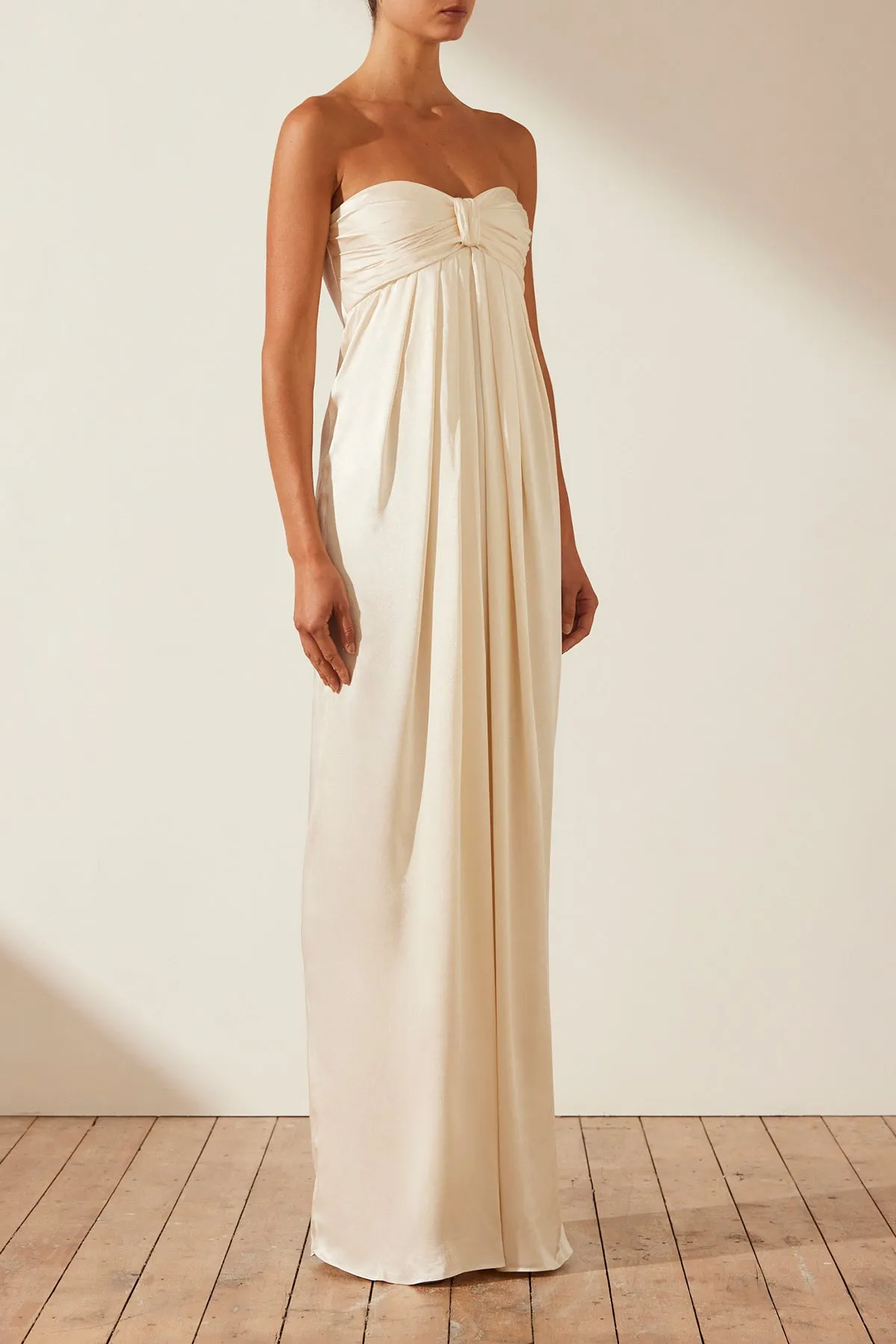 la lune strapless knot maxi dress Shona Joy - La Lune Strapless Ruched Bodice Maxi Dress - Lemon
